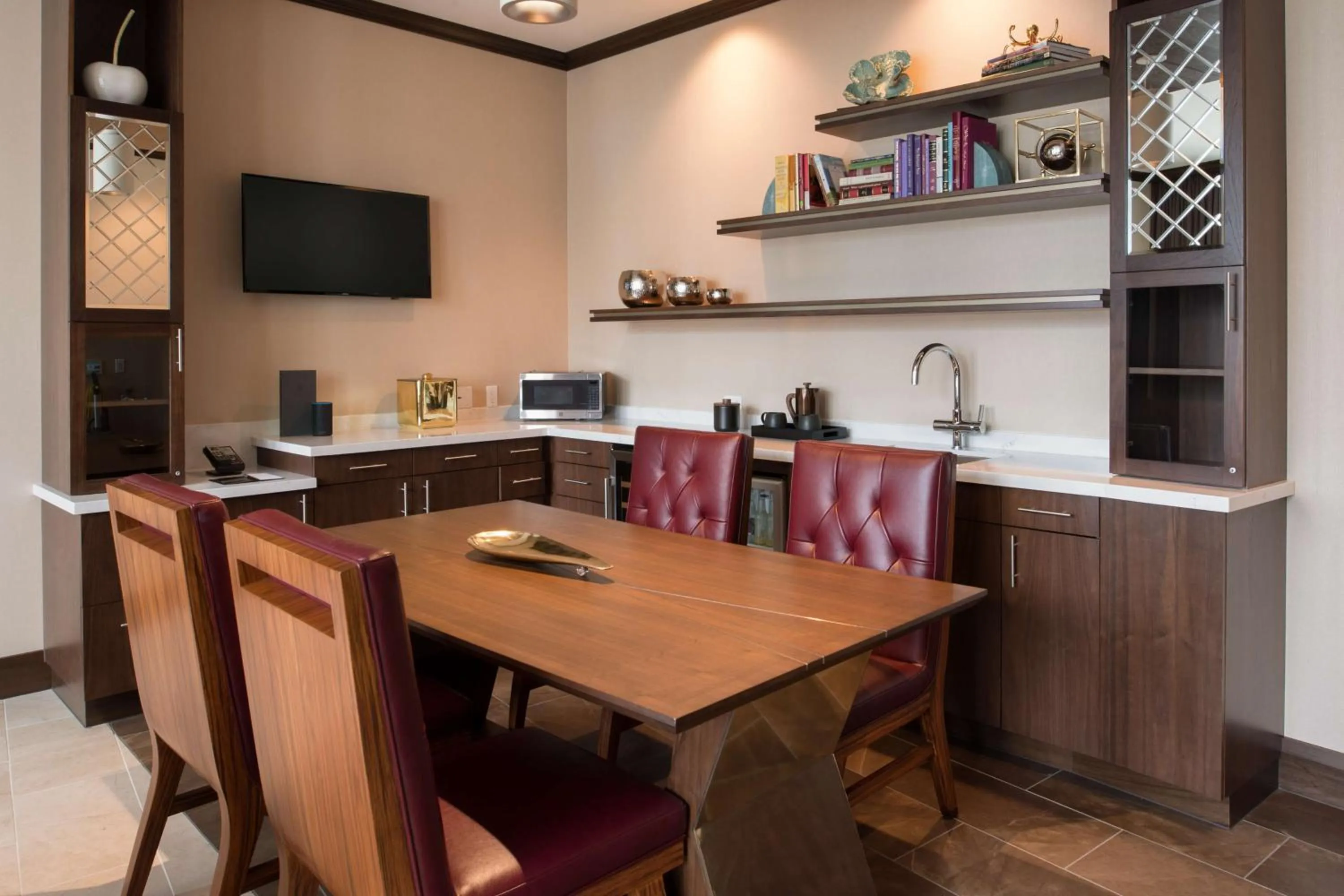 Photo of the whole room in Embassy Suites By Hilton Seattle Downtown Pioneer Square