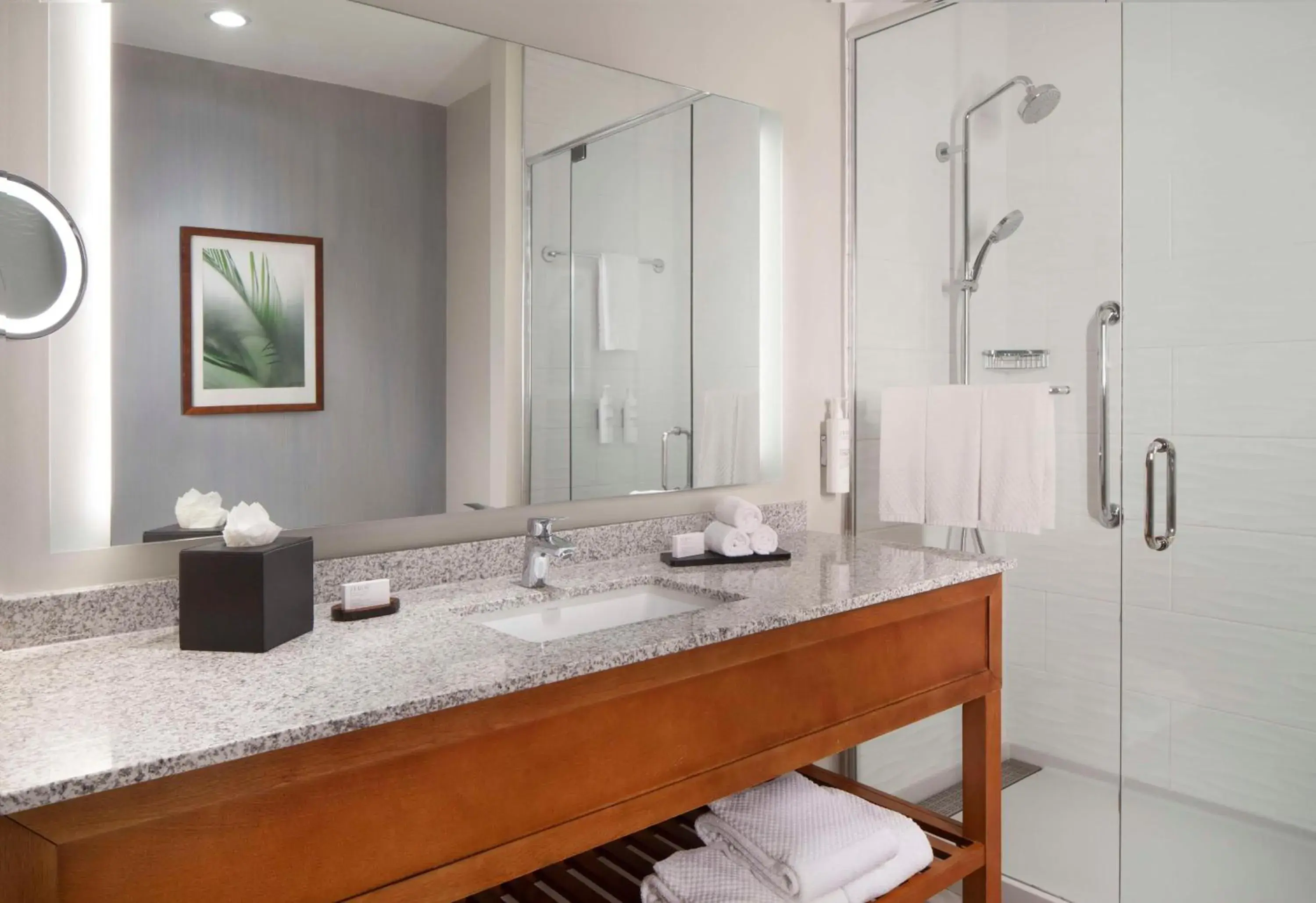 Two-Room Queen Suite with Two Queen Beds in Embassy Suites By Hilton Sarasota Two-Room Queen Suite with Two Queen Beds in Embassy Suites By Hilton Sarasota