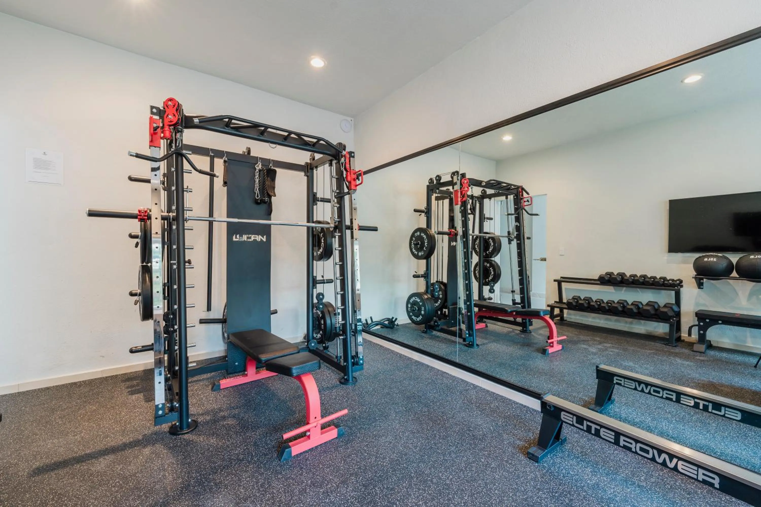 Fitness centre/facilities in Comfort Inn Puerto Vallarta Golfside & Marina