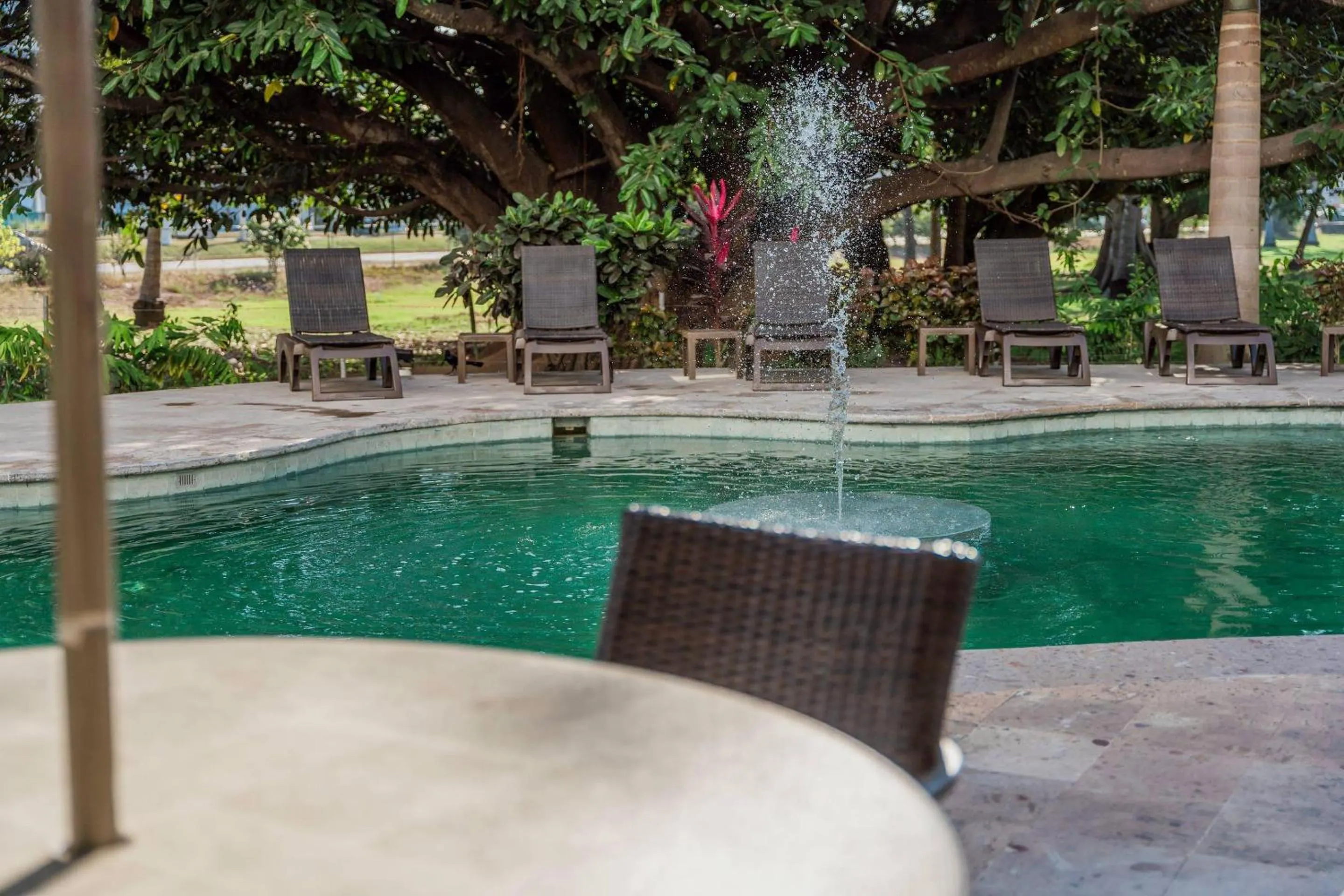 Swimming pool in Comfort Inn Puerto Vallarta Golfside & Marina