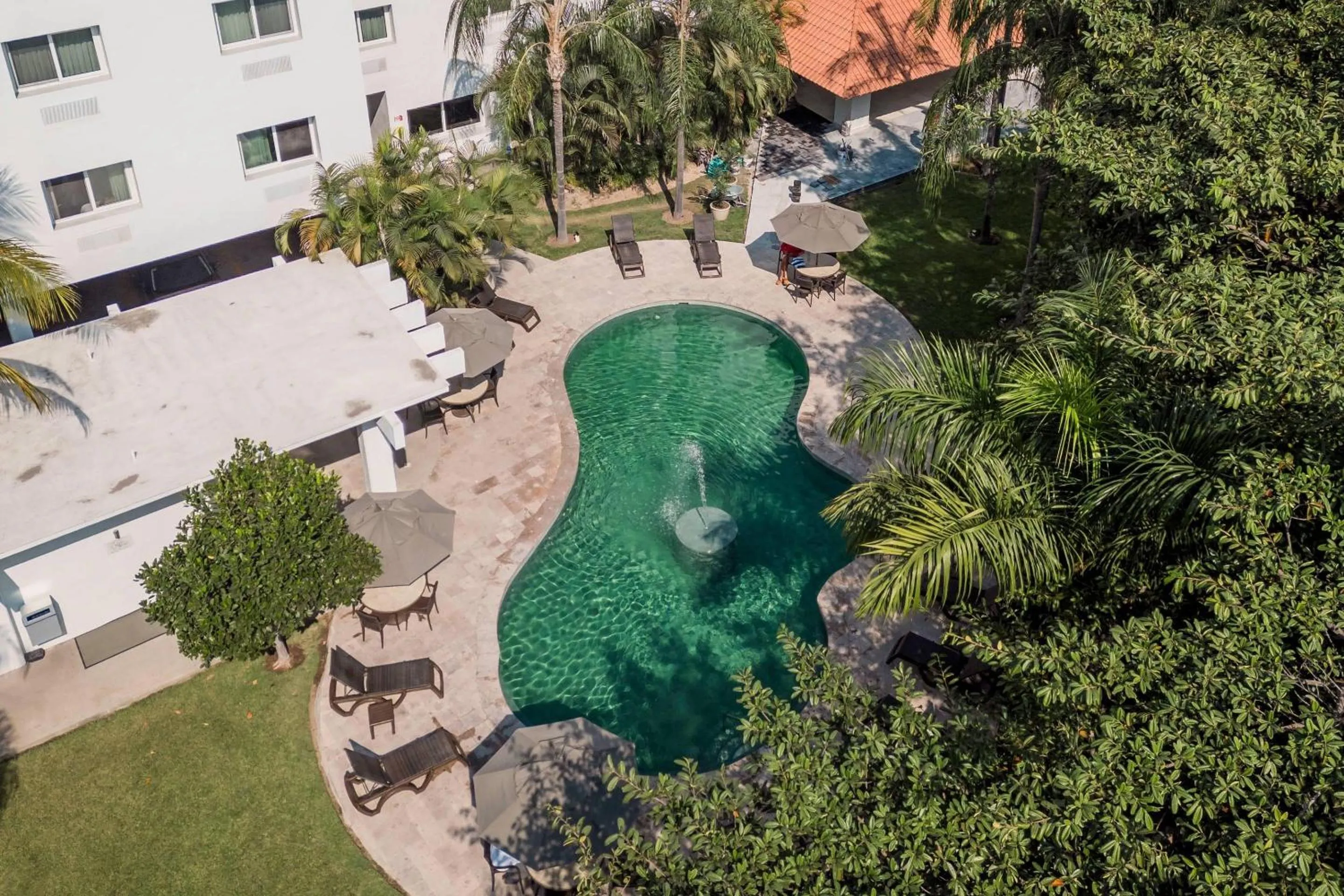 Property building in Comfort Inn Puerto Vallarta Golfside & Marina