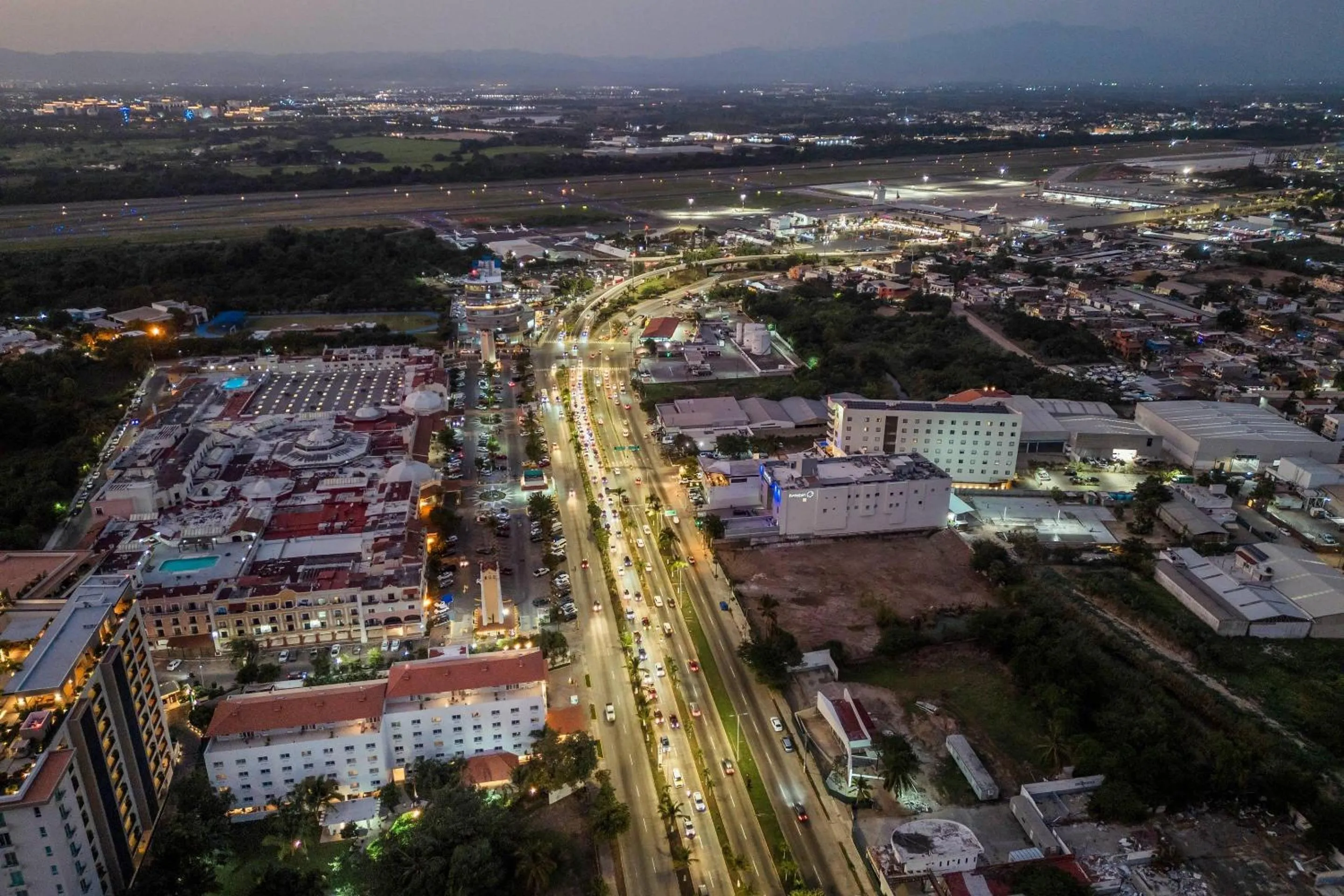 Property building in Comfort Inn Puerto Vallarta Golfside & Marina