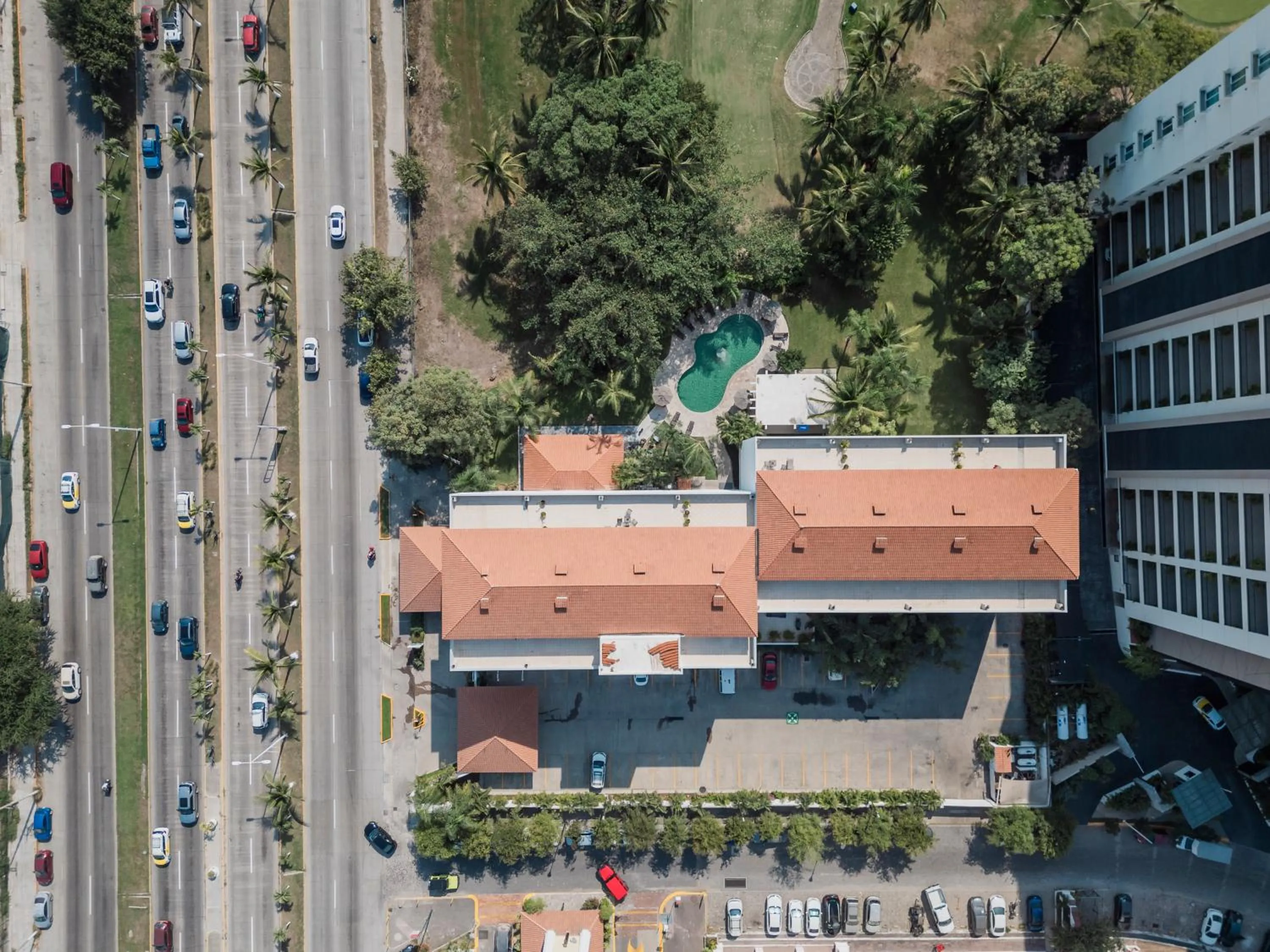 Street view in Comfort Inn Puerto Vallarta Golfside & Marina