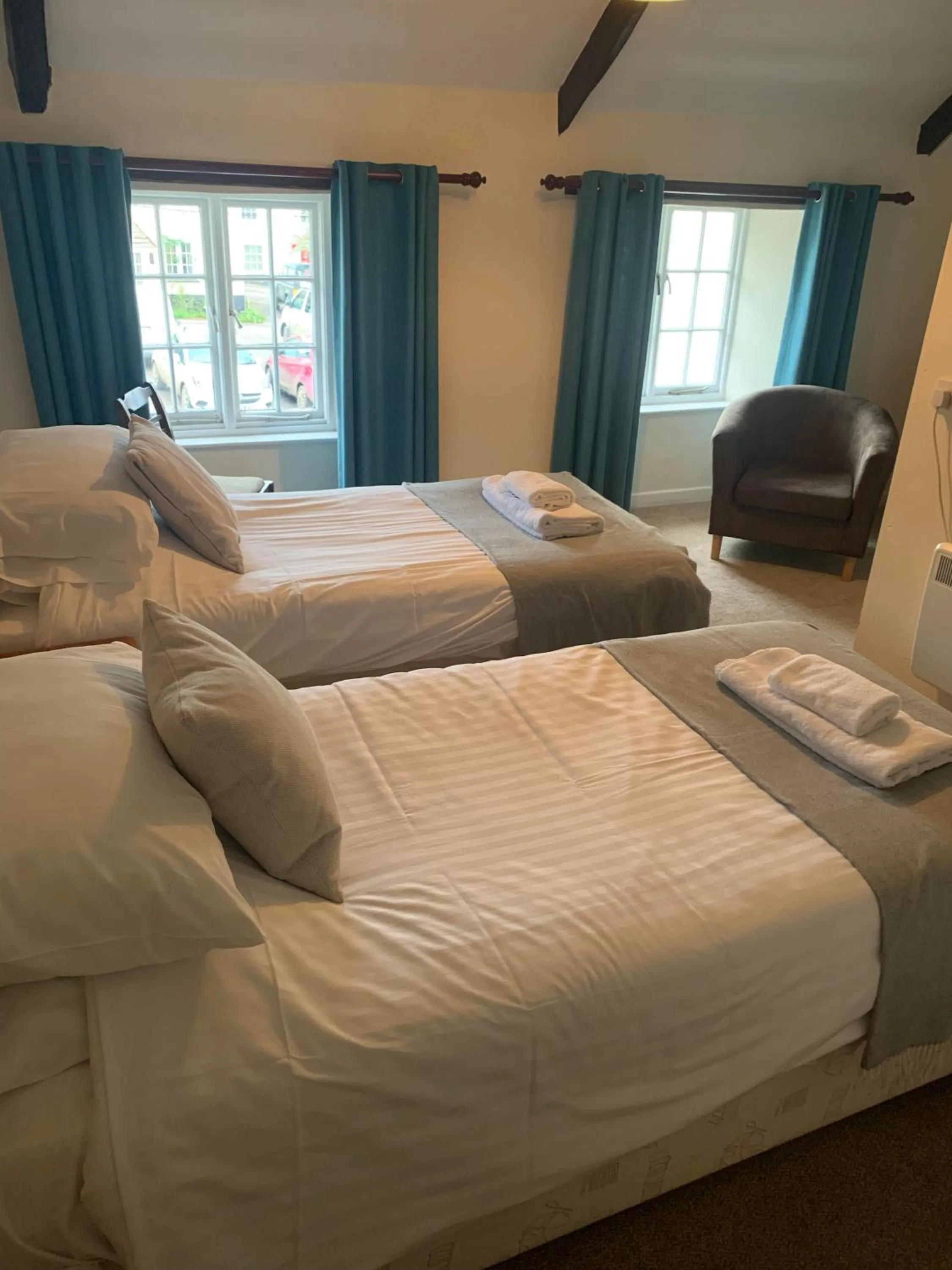 Bed in Half Moon Inn