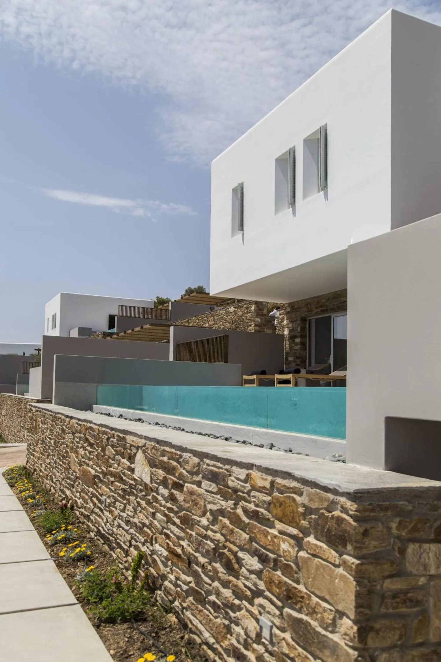 Swimming pool in Hide Out Suites