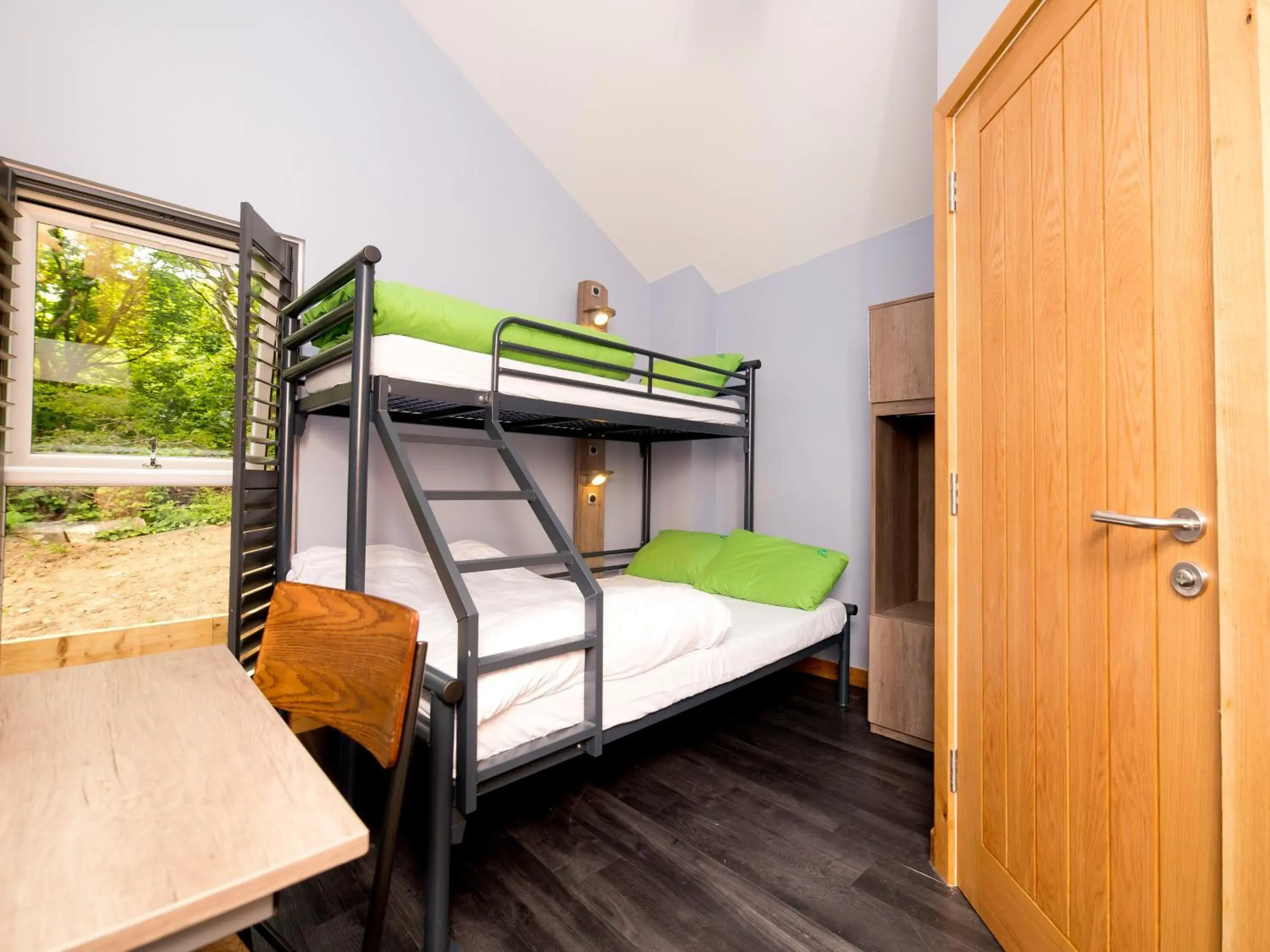 Triple Room with Bathroom in YHA Boggle Hole Triple Room with Bathroom in YHA Boggle Hole