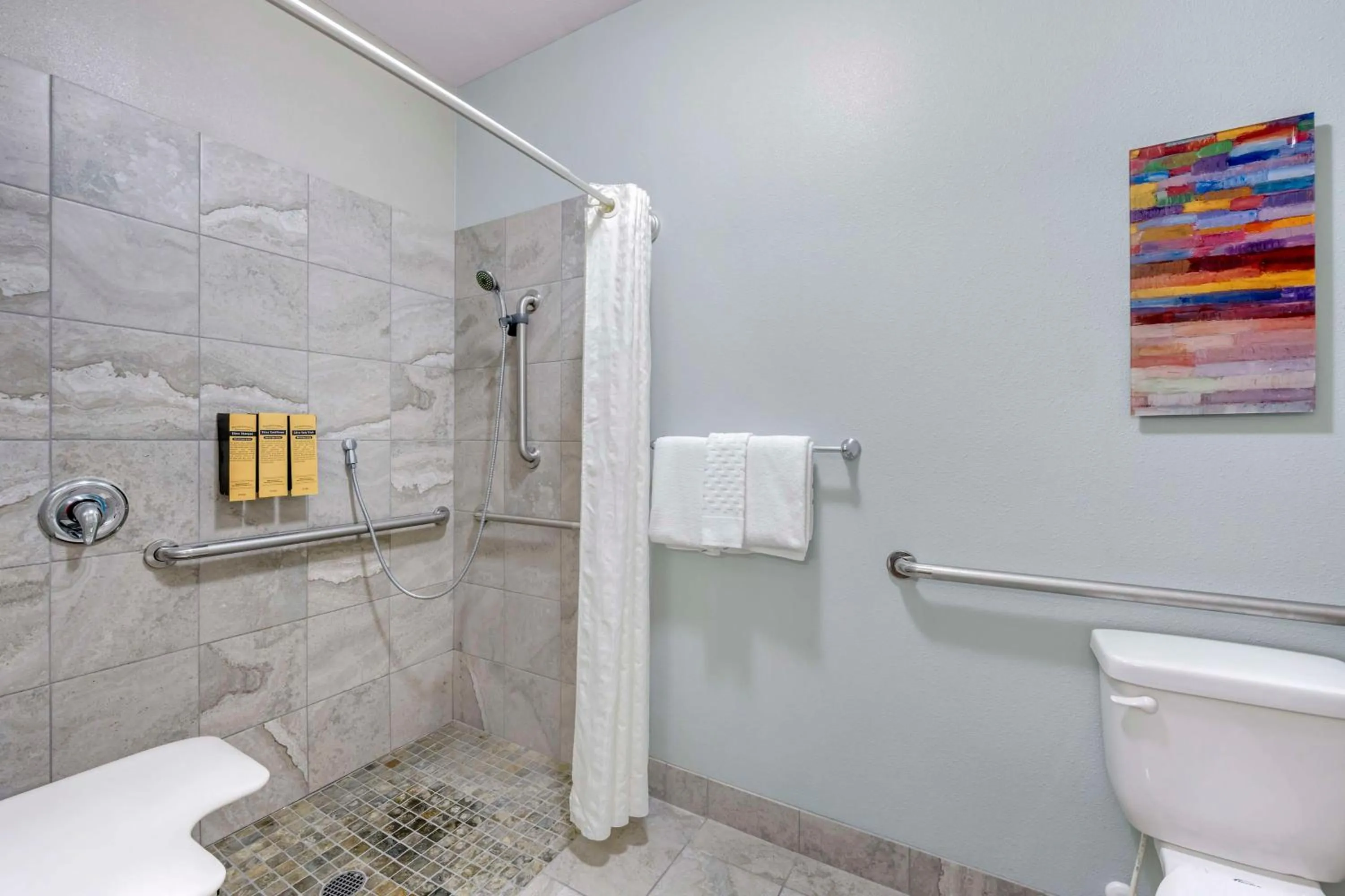 Bathroom in Best Western PLUS Peppertree Inn at Omak