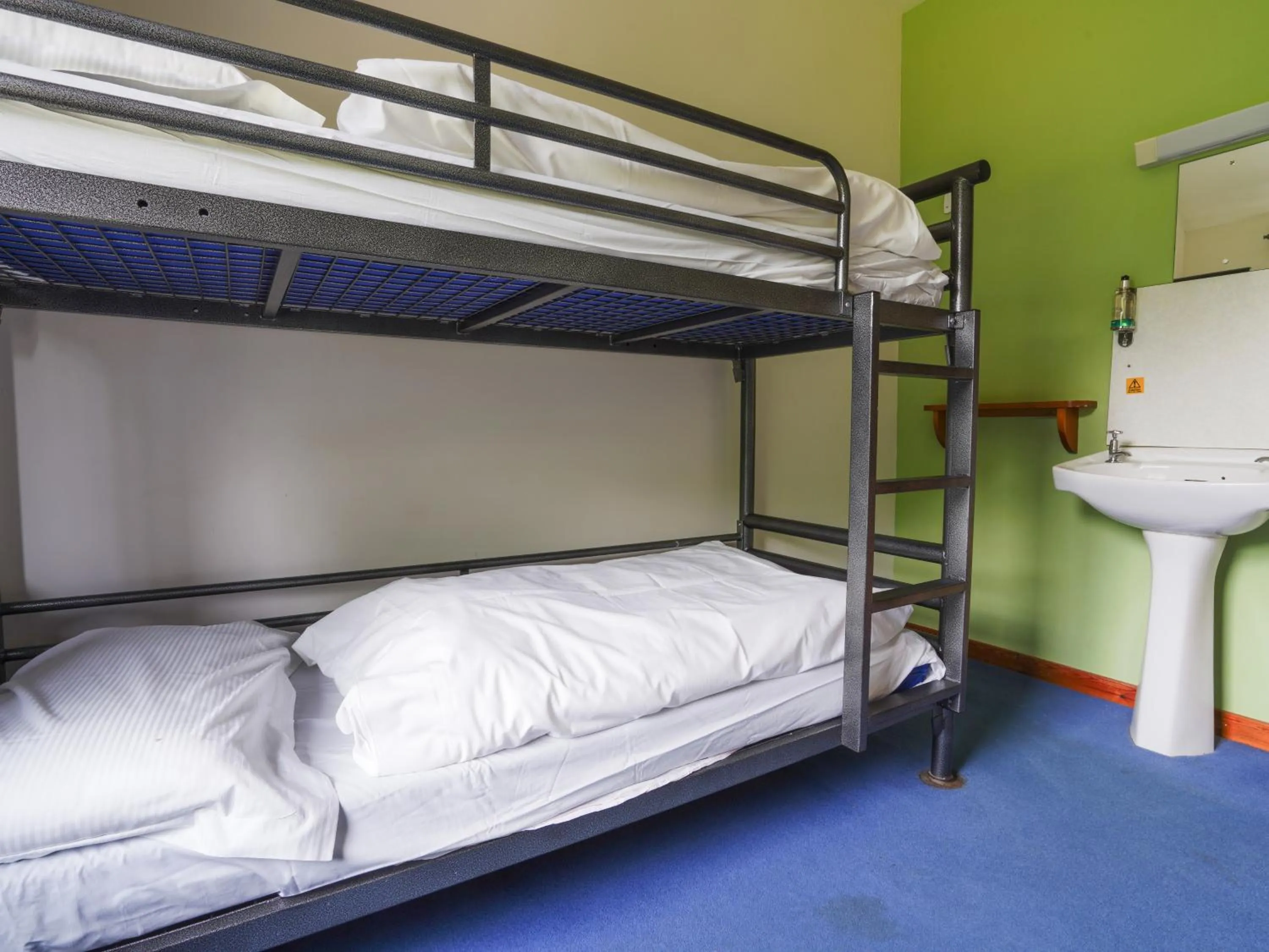 Bedroom, Bed in YHA Borrowdale