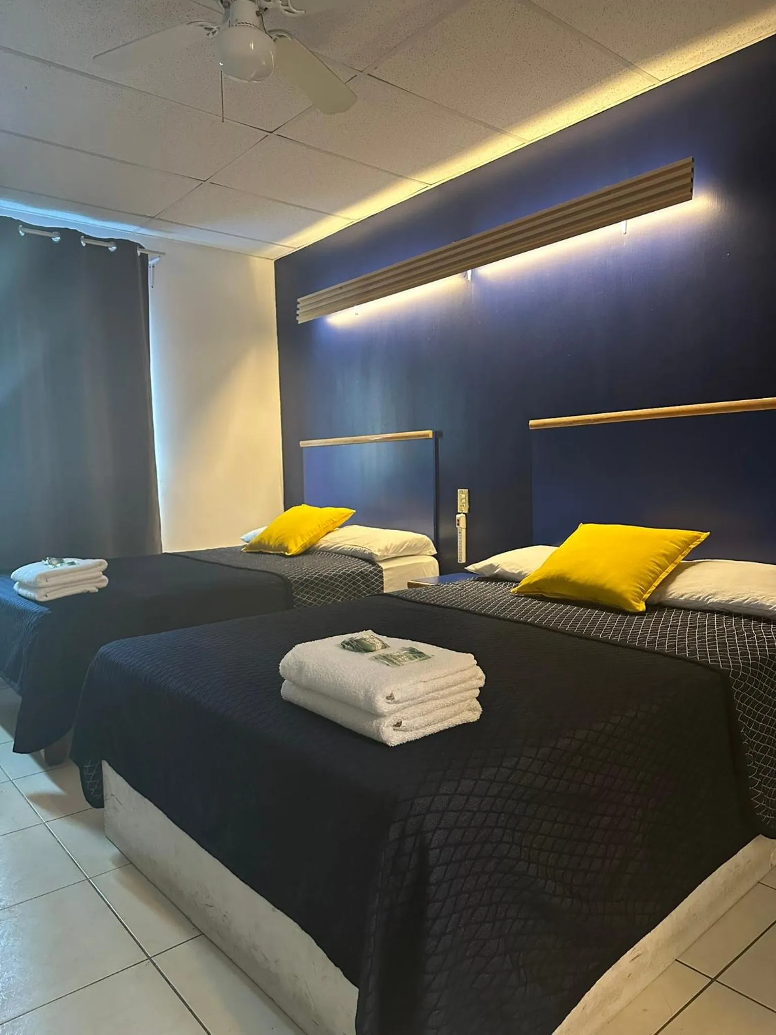 Photo of the whole room, Bed in Vagabundo Expo Guadalajara