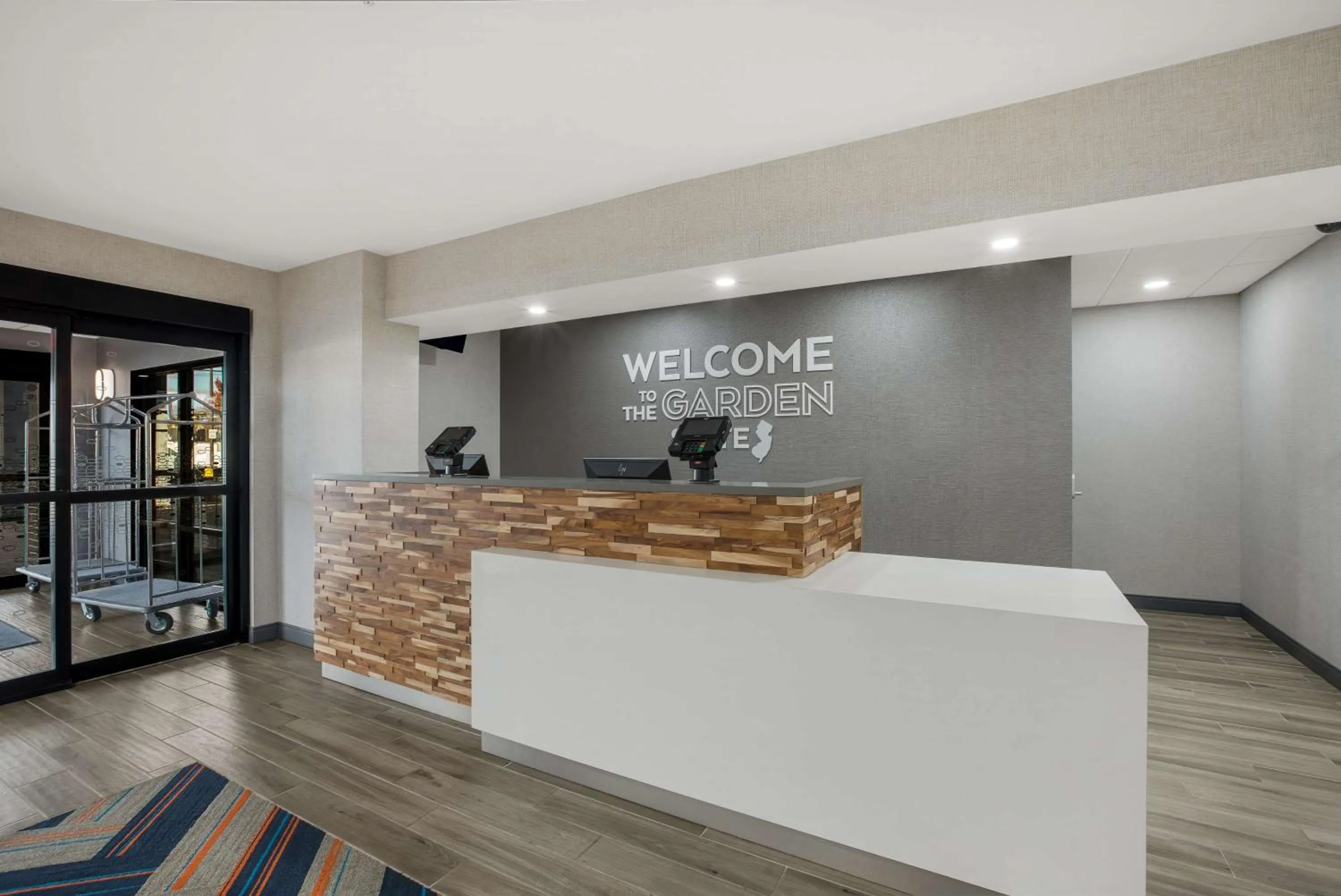 Lobby or reception in Hampton Inn Linden