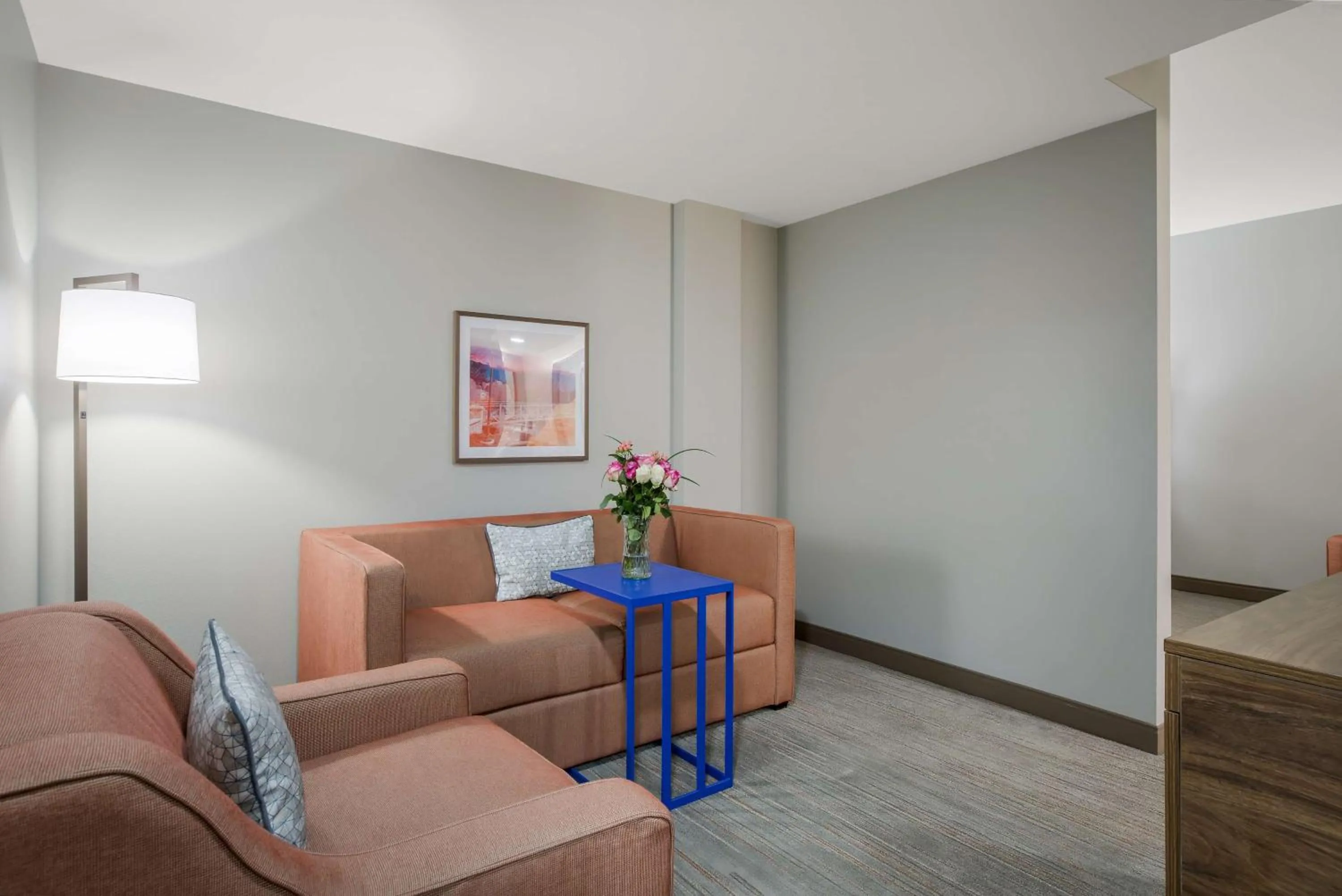 Living room in Hampton Inn Linden