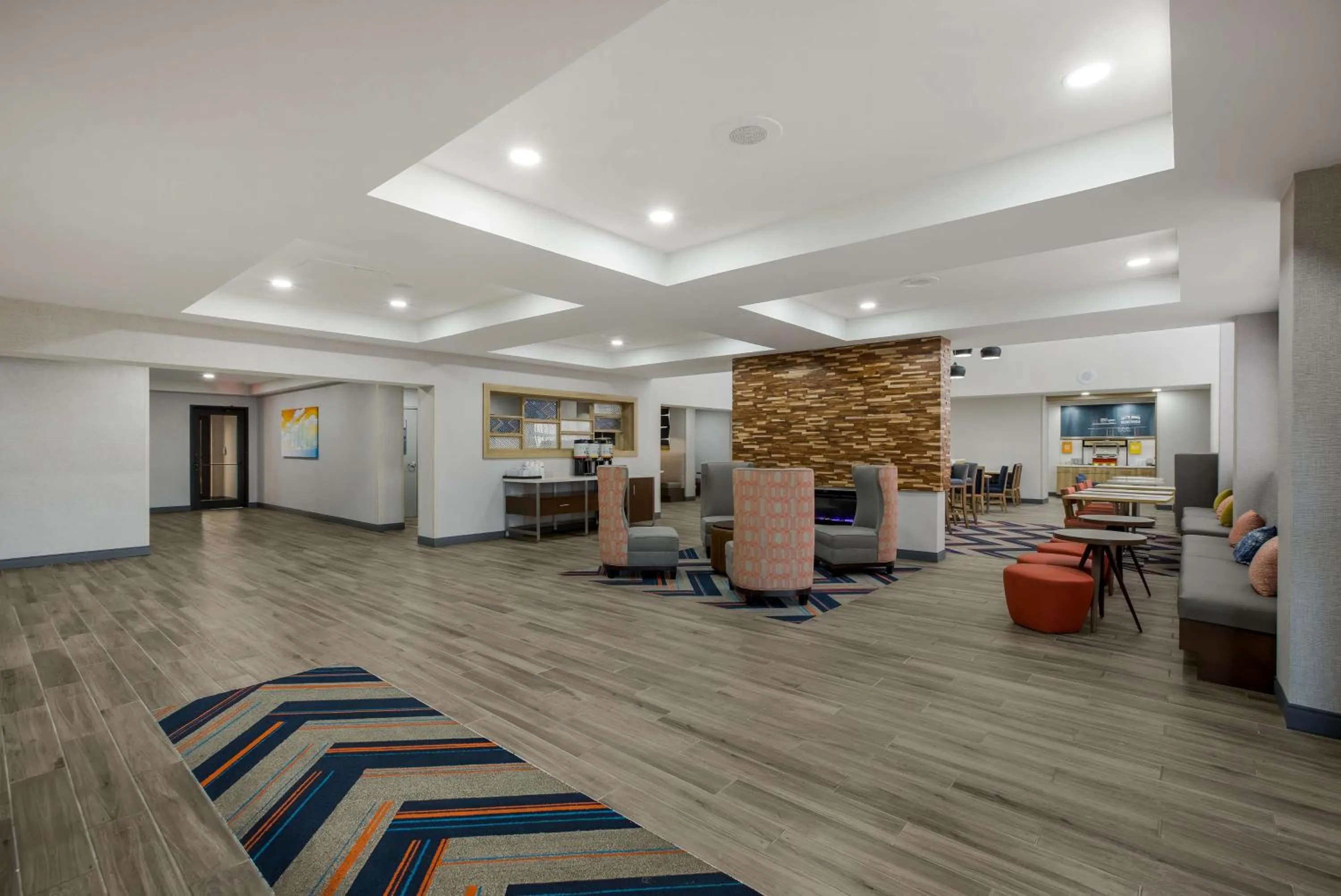 Lobby or reception in Hampton Inn Linden