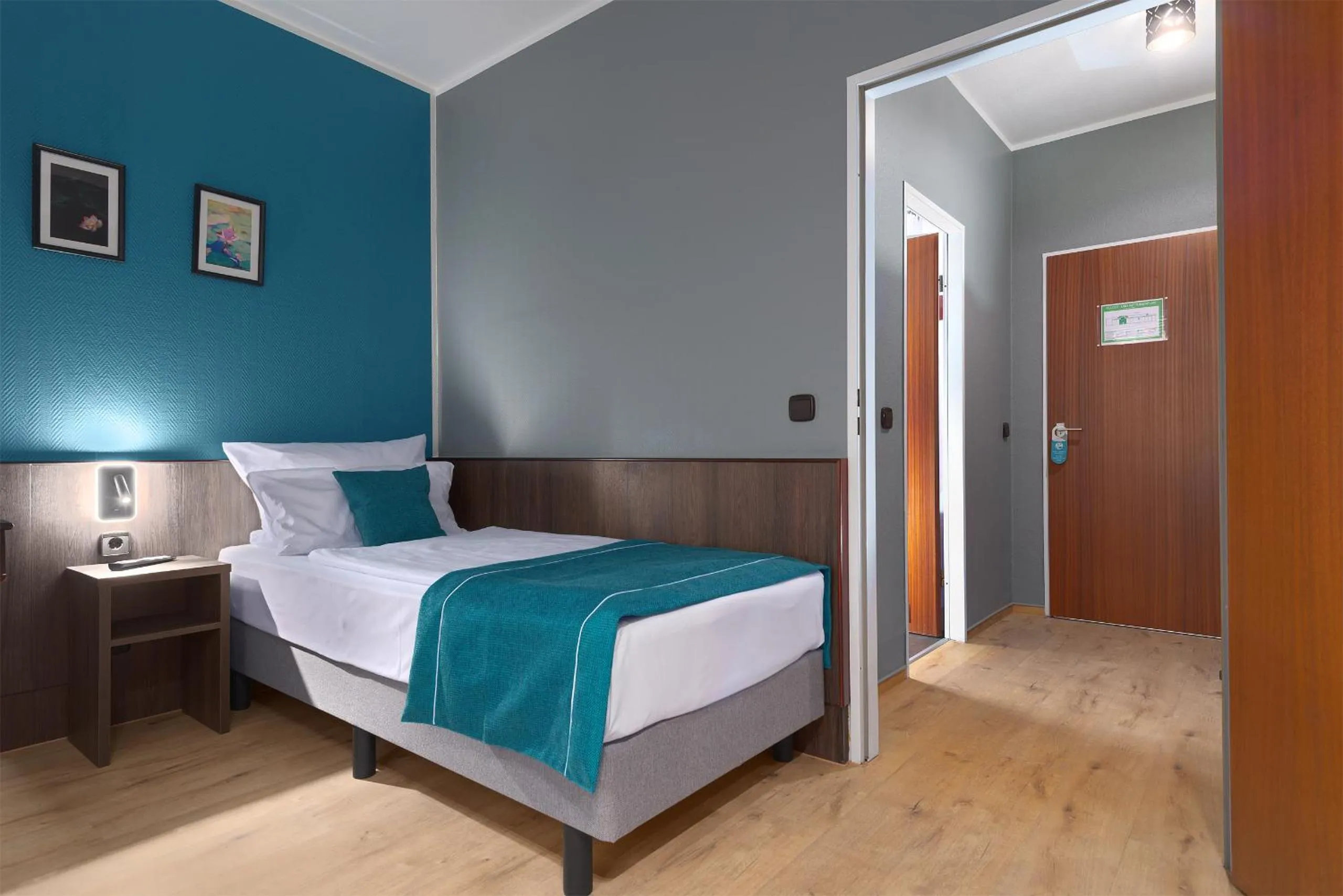 Bed in Trip Inn Hotel Krefeld