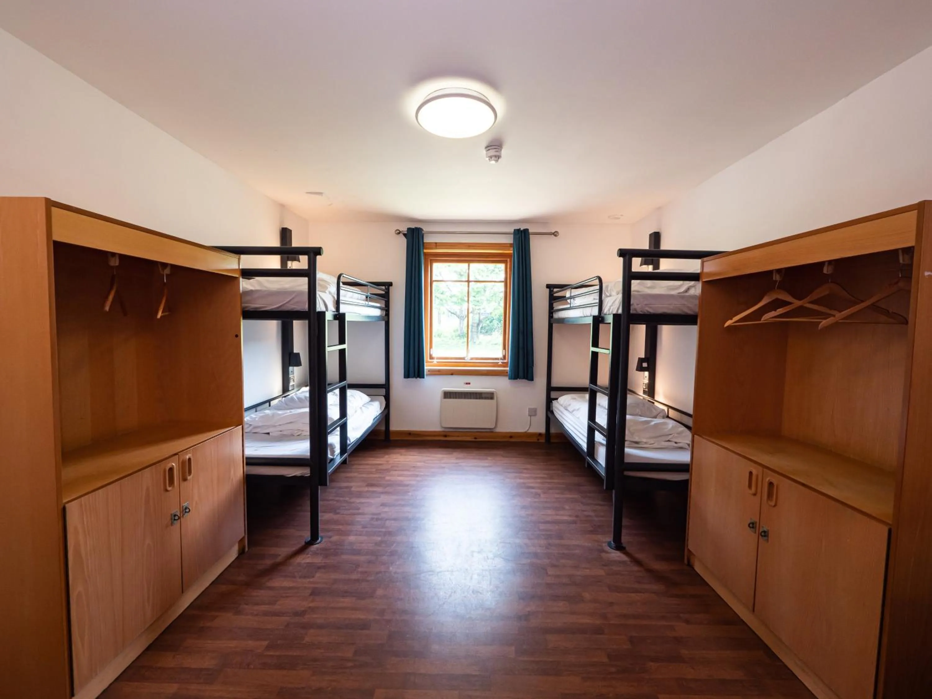 Bedroom, Bed in YHA London Lee Valley