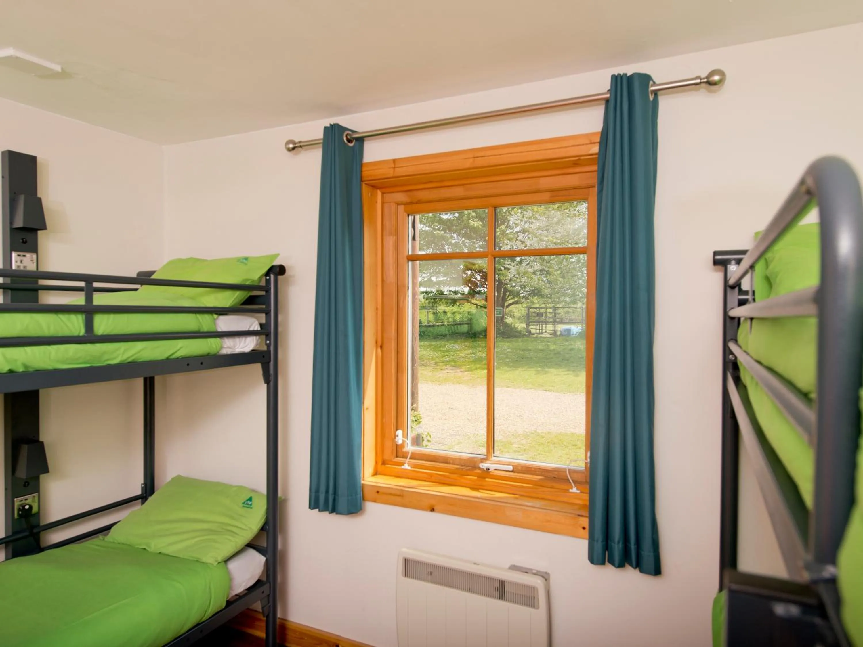 Bedroom, Bed in YHA London Lee Valley