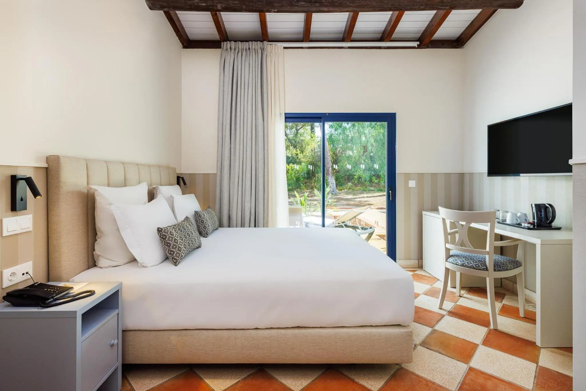 Bedroom, Bed in Pestana Vila Sol - Vilamoura Premium Golf Resort