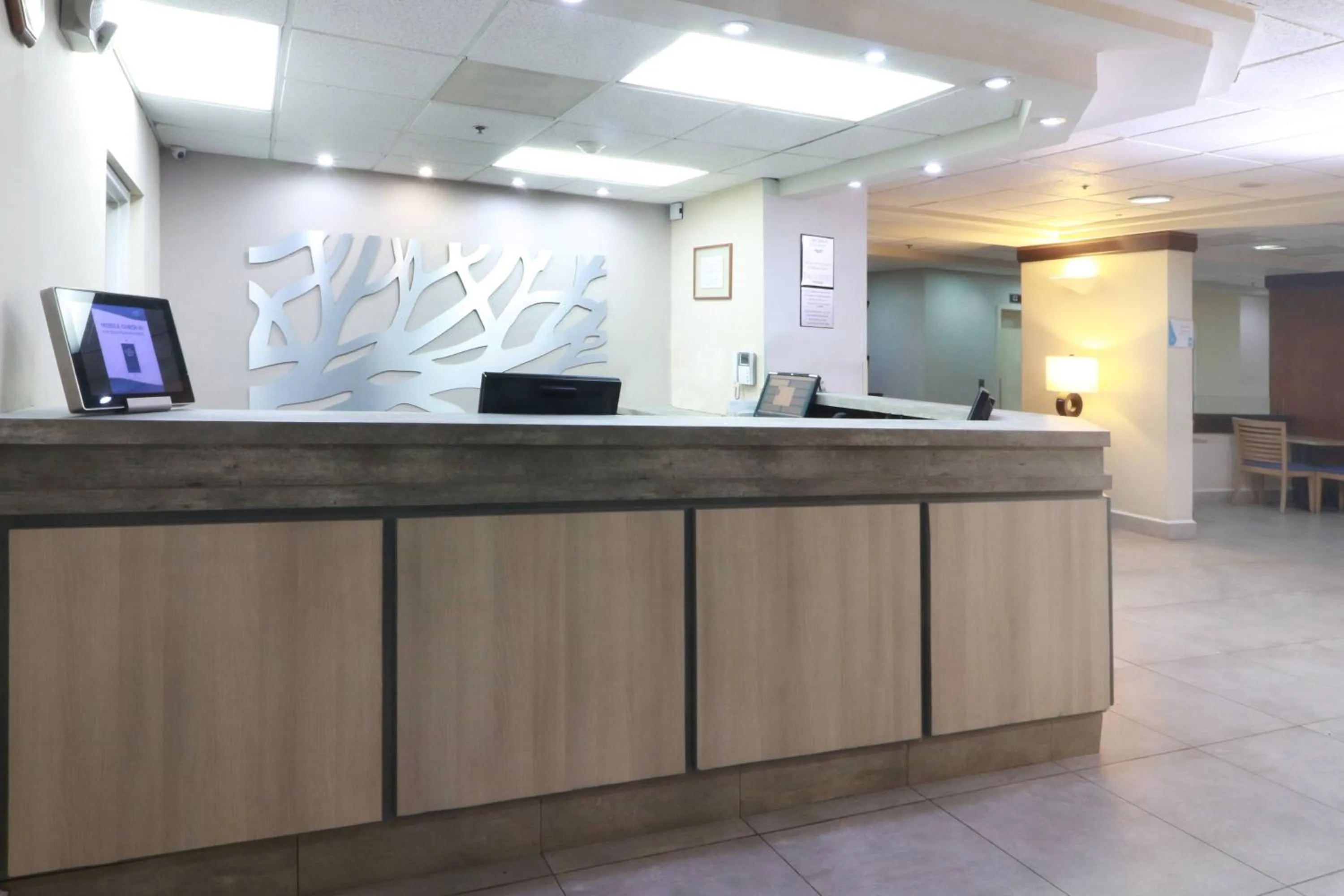 Lobby or reception in Wyndham Garden Monterrey Aeropuerto