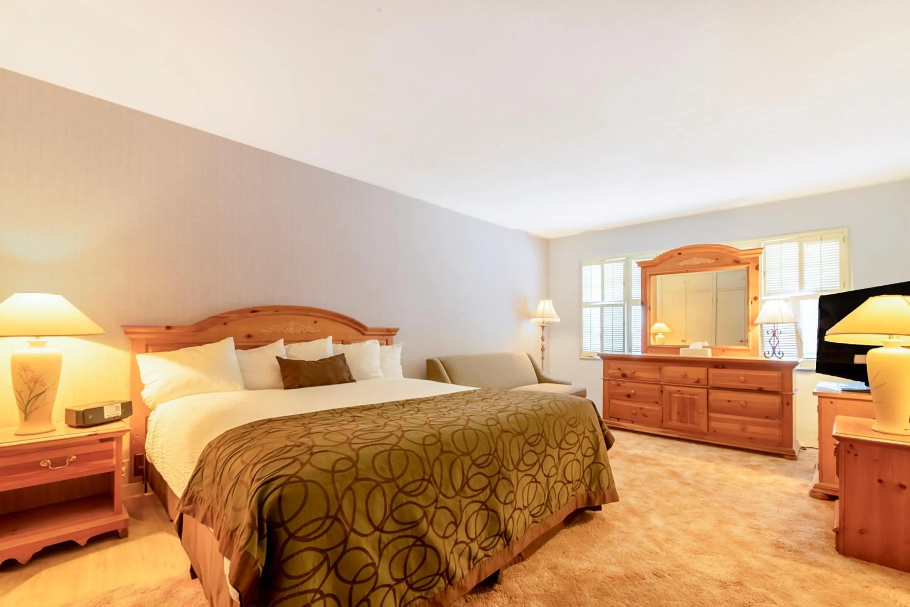 Bedroom, Bed in Historic Coronado Motor Hotel by OYO