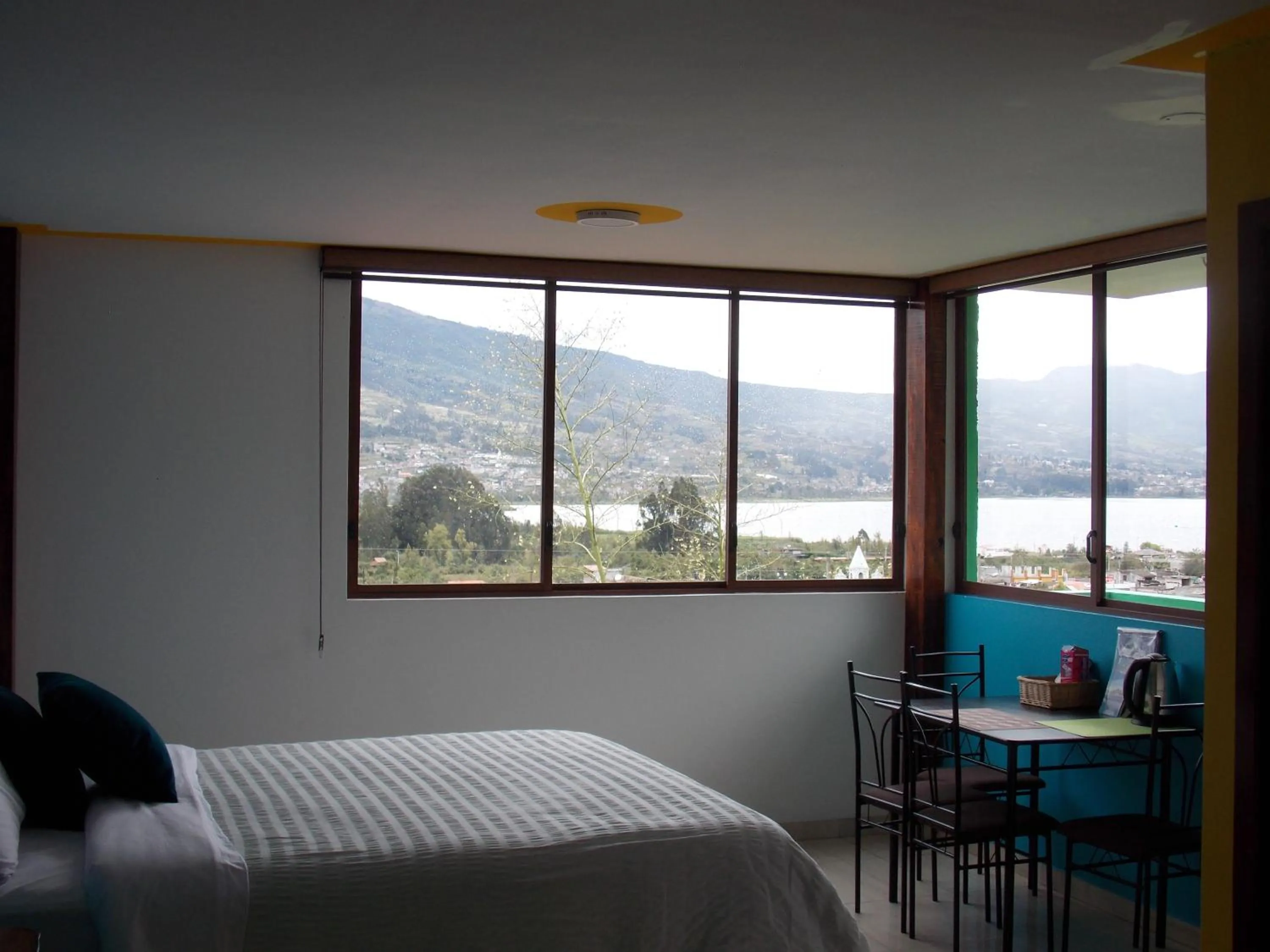 Photo of the whole room, Bed in Green House Araque Inn