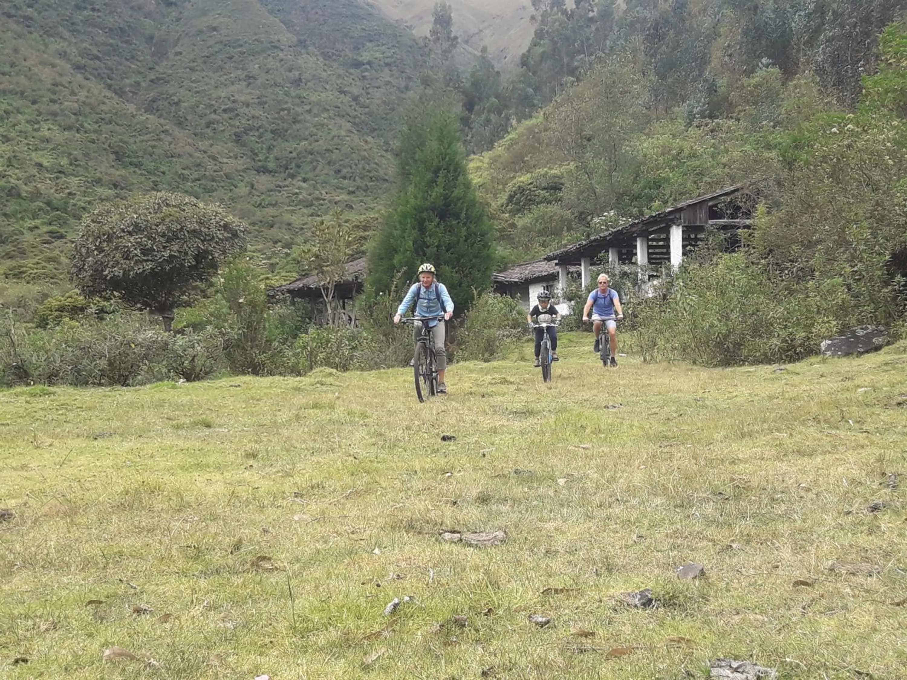 Cycling in Green House Araque Inn