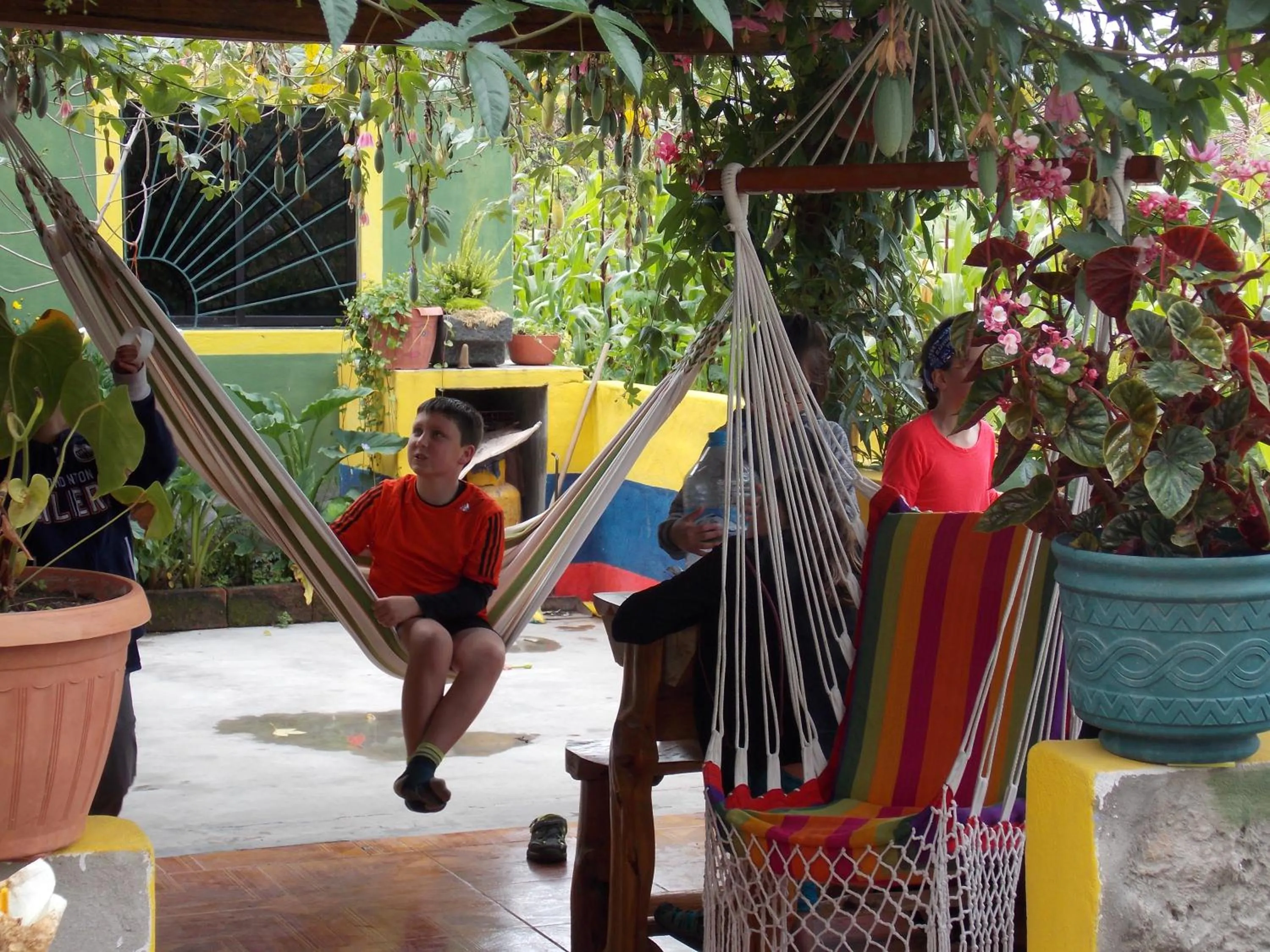 young children in Green House Araque Inn