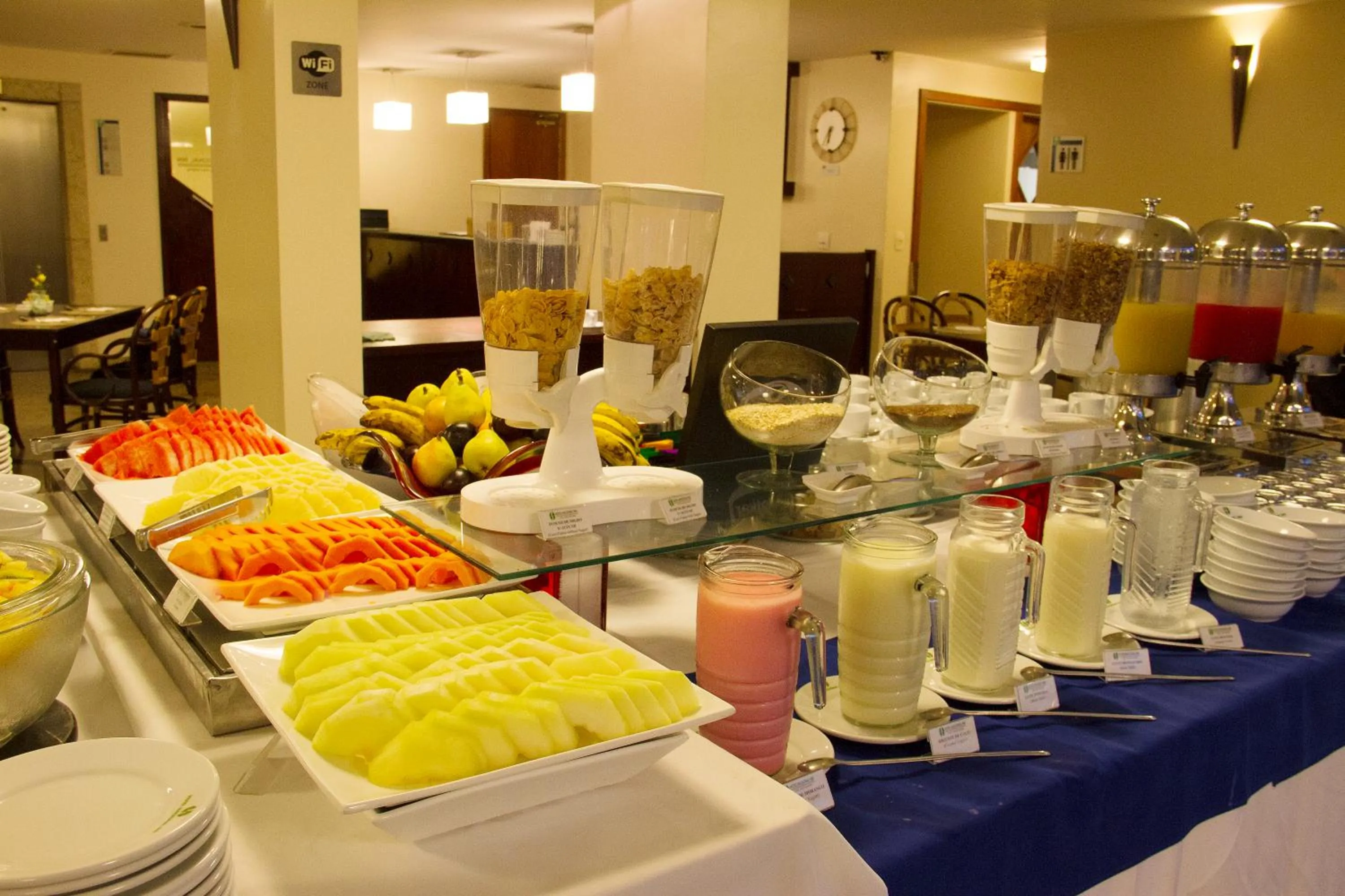 Restaurant/places to eat in Hotel Nacional Inn São José dos Campos