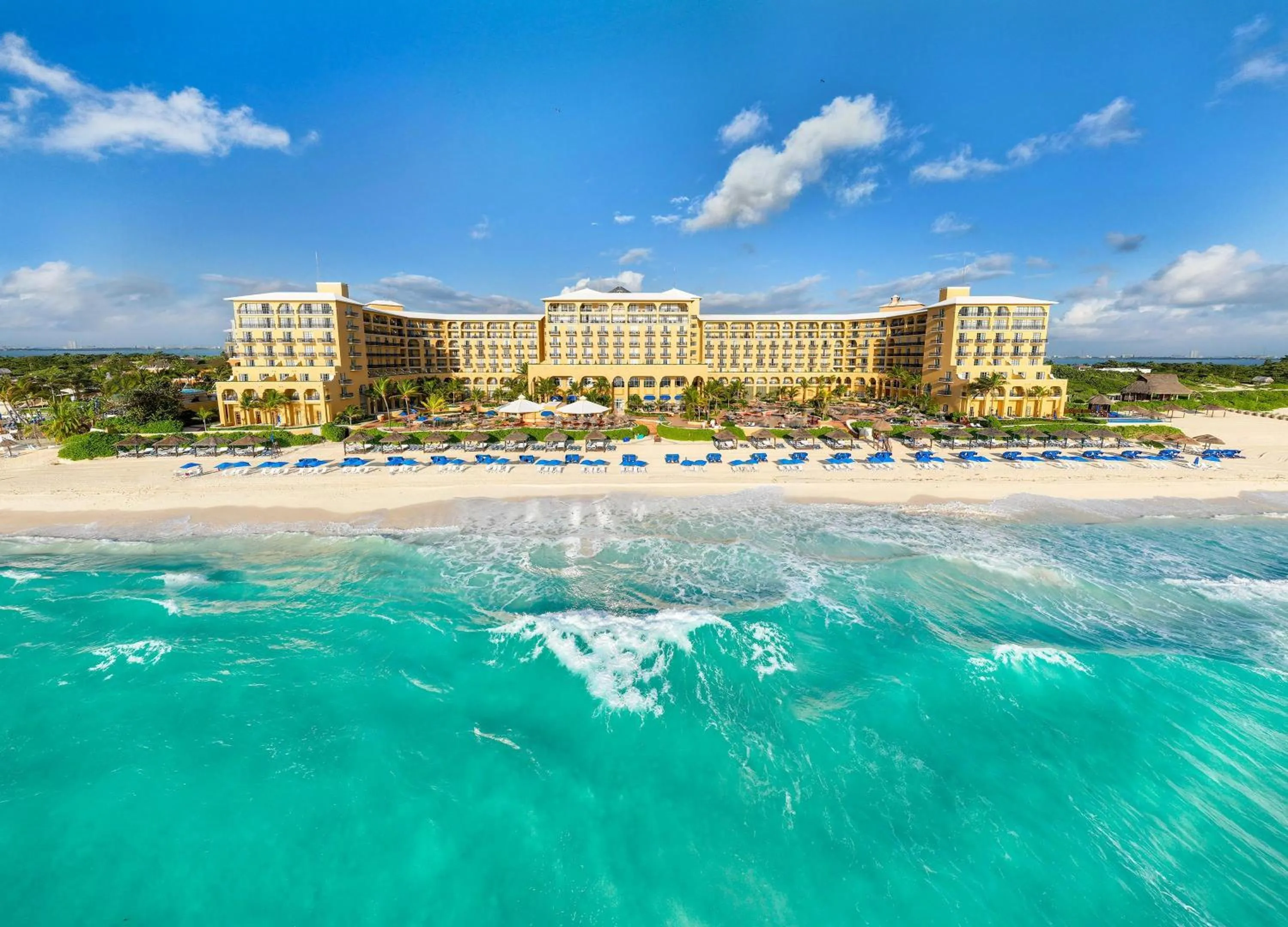 Property building in Kempinski Hotel Cancun
