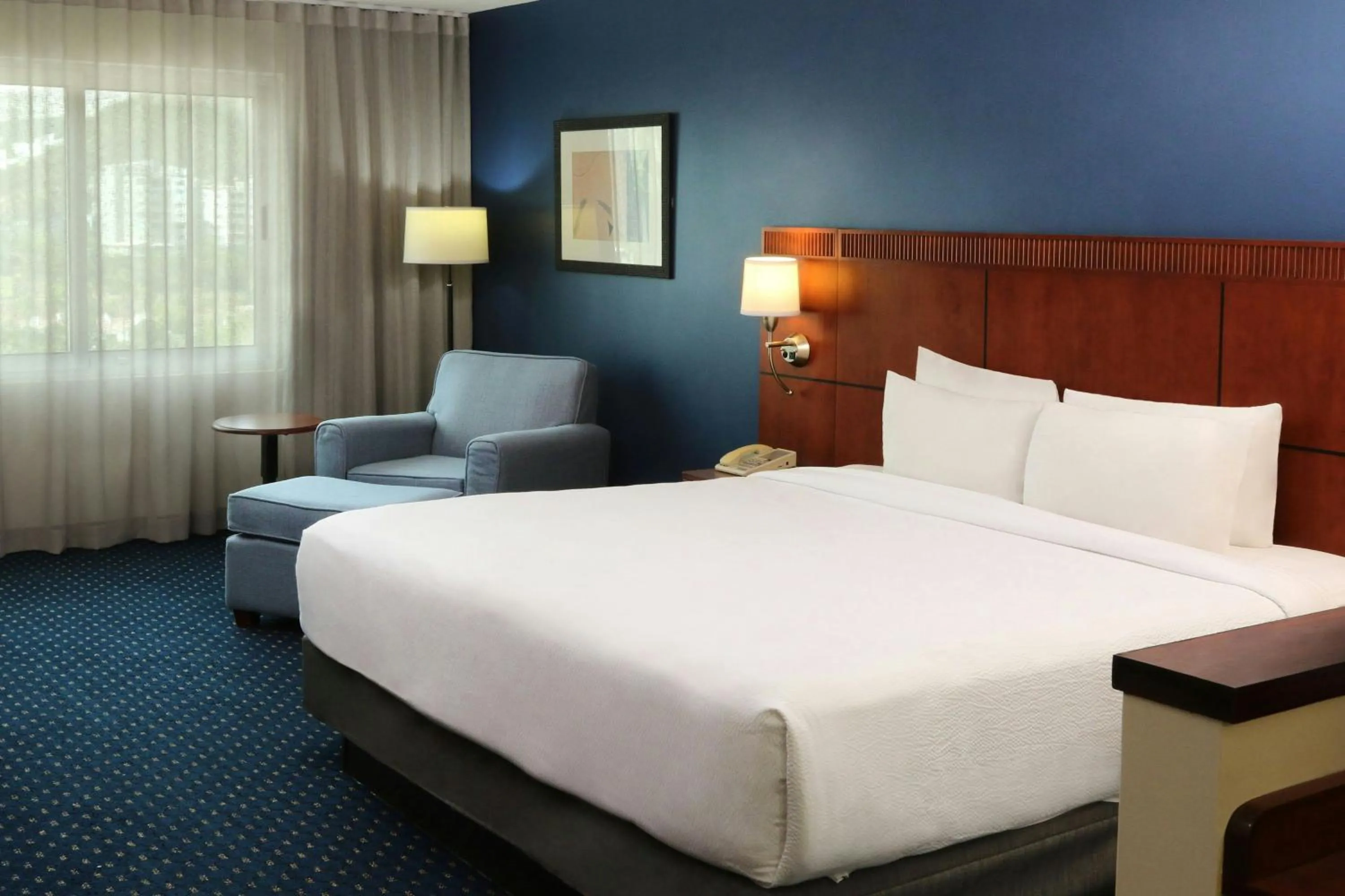 Bedroom, Bed in Courtyard Monterrey San Jeronimo