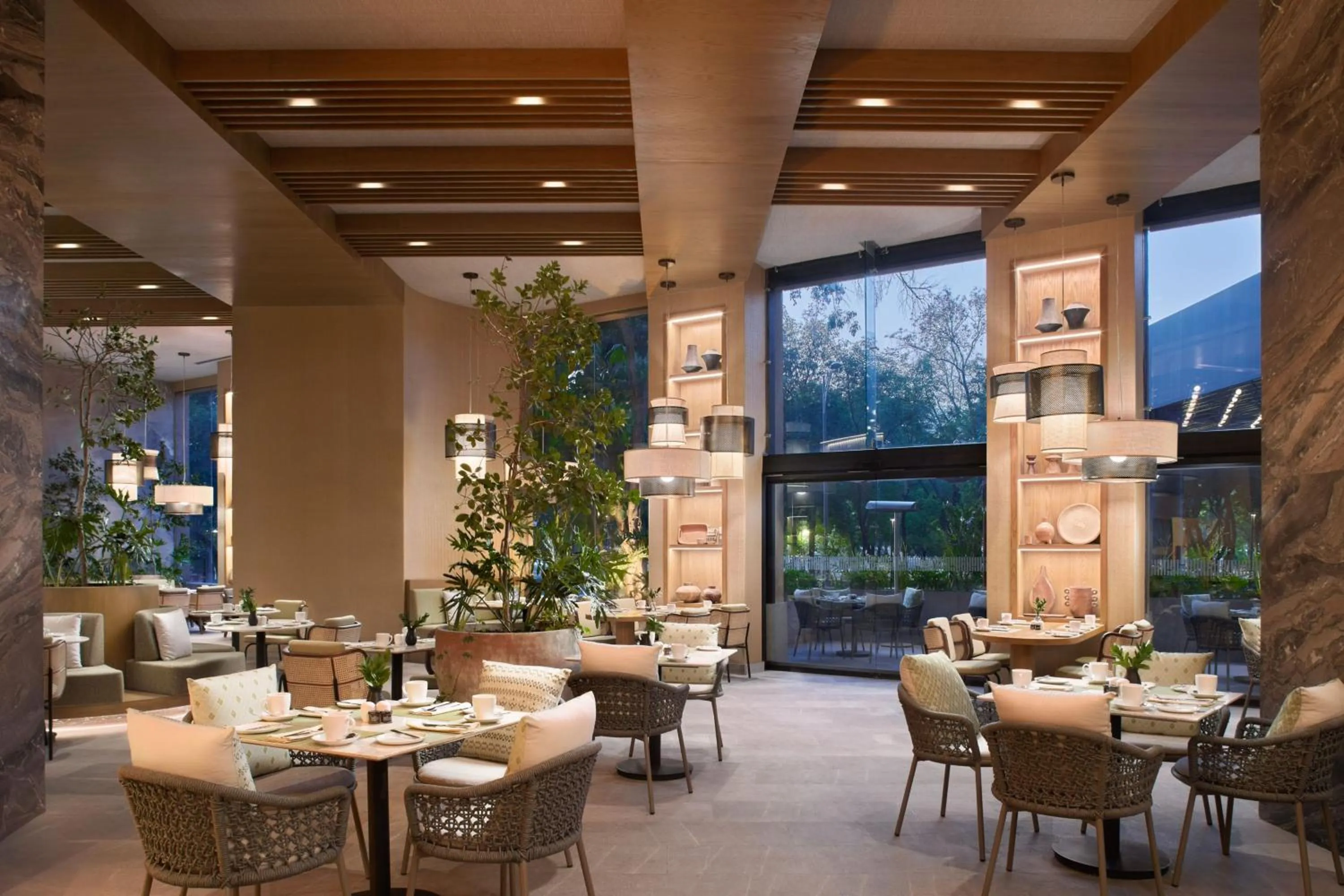 Restaurant/places to eat in JW Marriott Hotel Mexico City Polanco