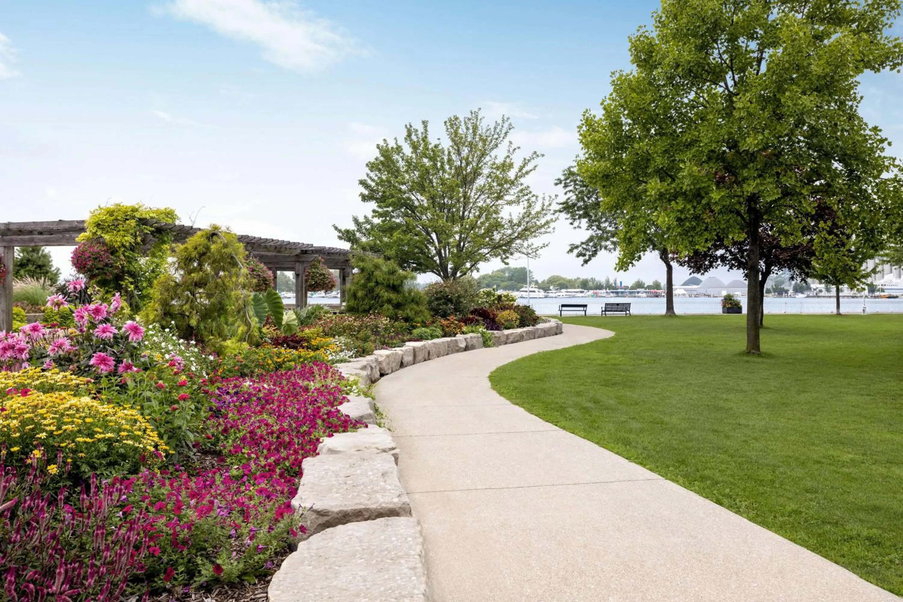 Other in Super 8 by Wyndham Sarnia ON