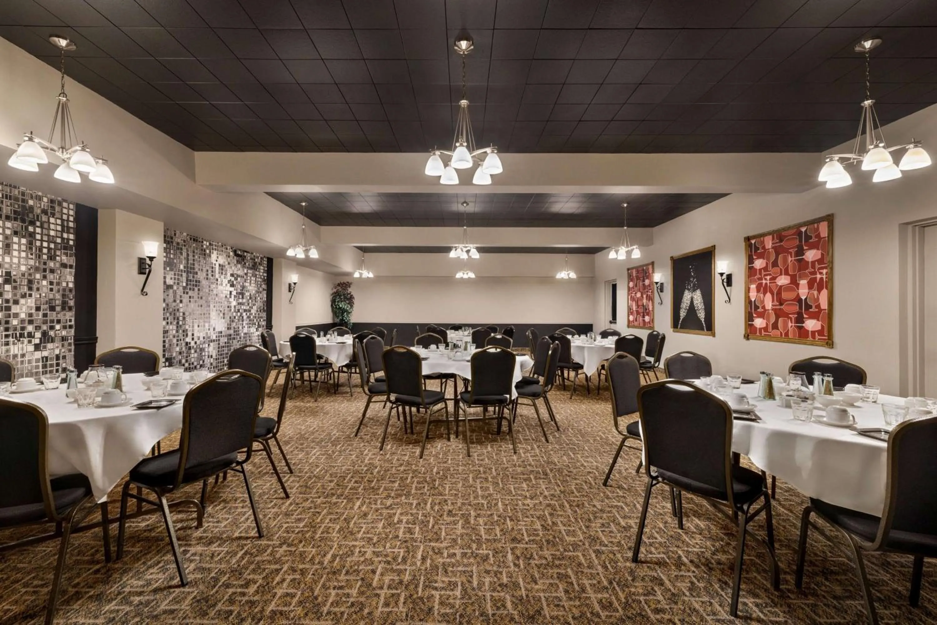 Meeting/conference room in Super 8 by Wyndham Sarnia ON