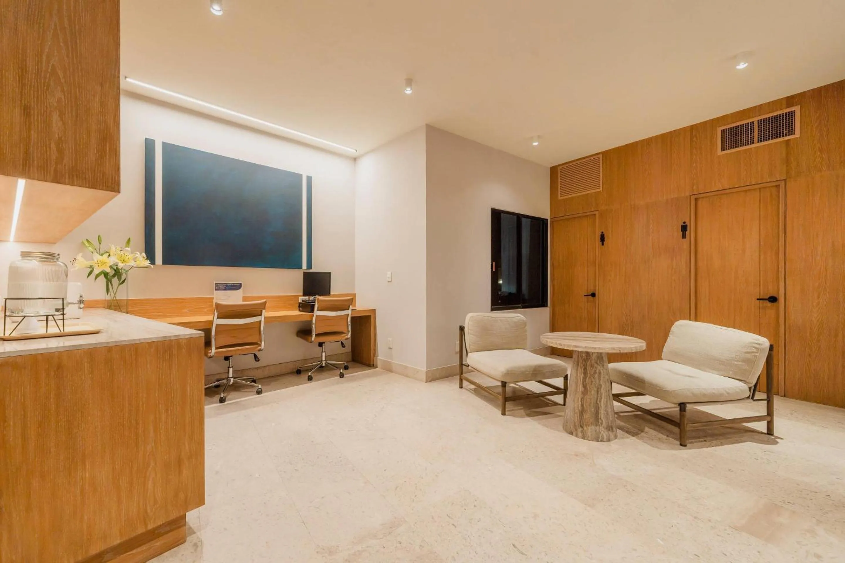 Business facilities in Comfort Inn Tampico