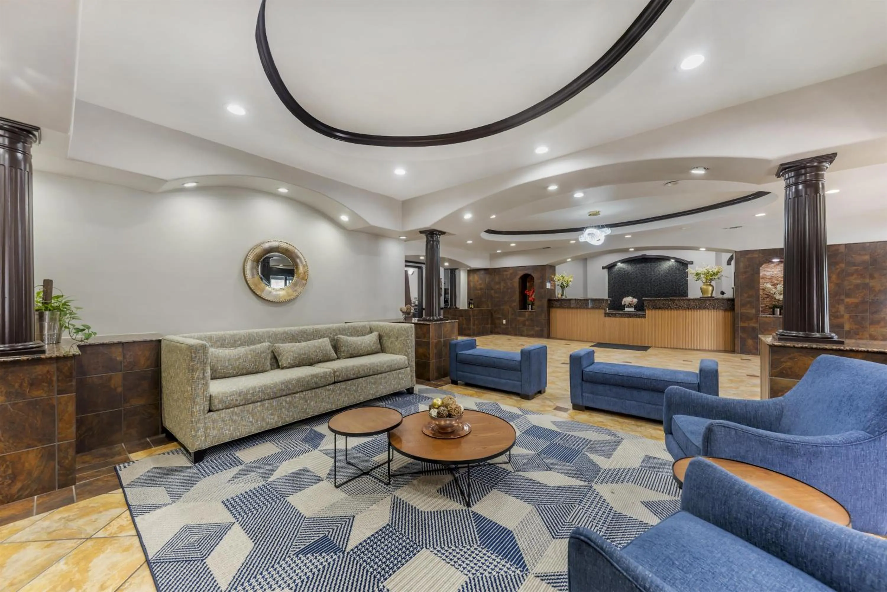 Lobby or reception in Best Western Sea World - Lackland AFB NW Hotel & Suites