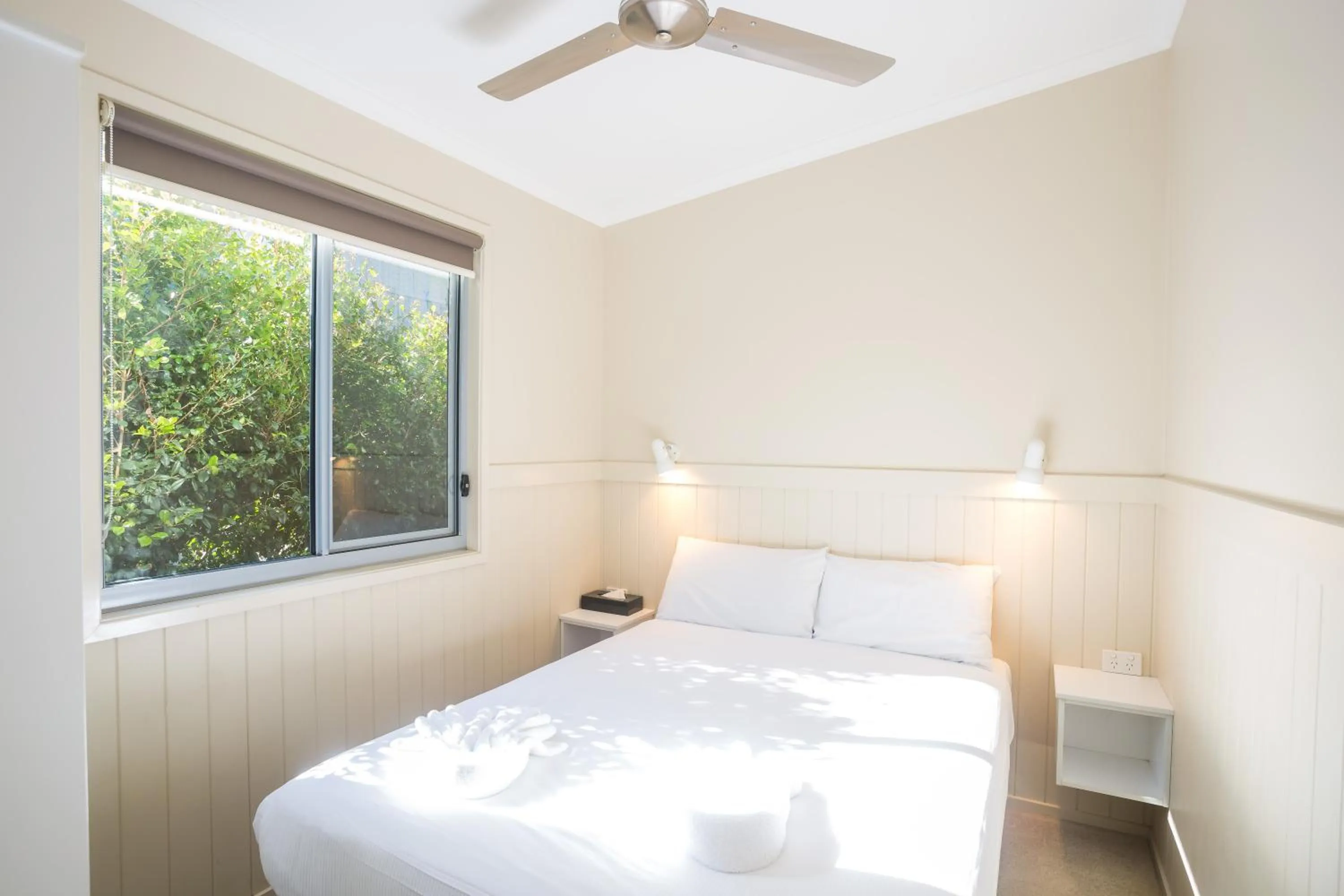 Bed in Fingal Bay Holiday Park