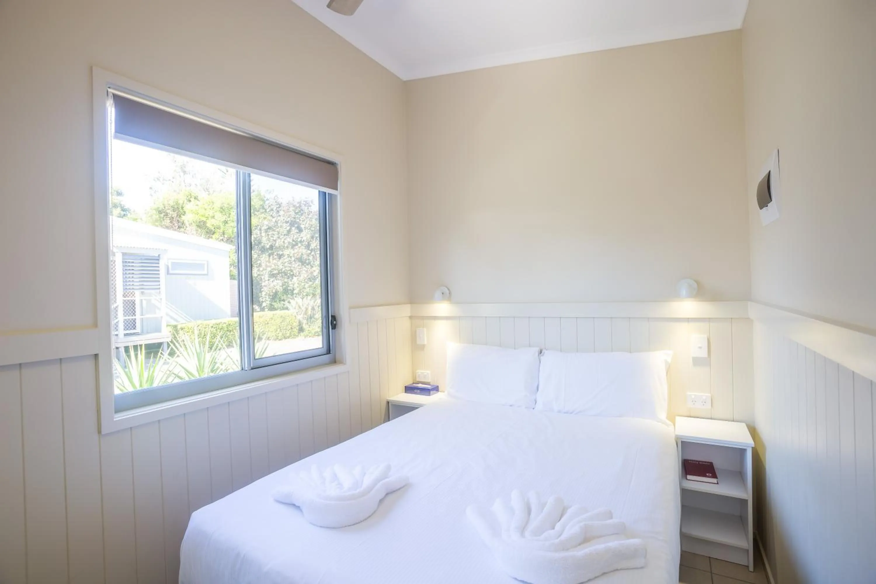 Bed in Fingal Bay Holiday Park