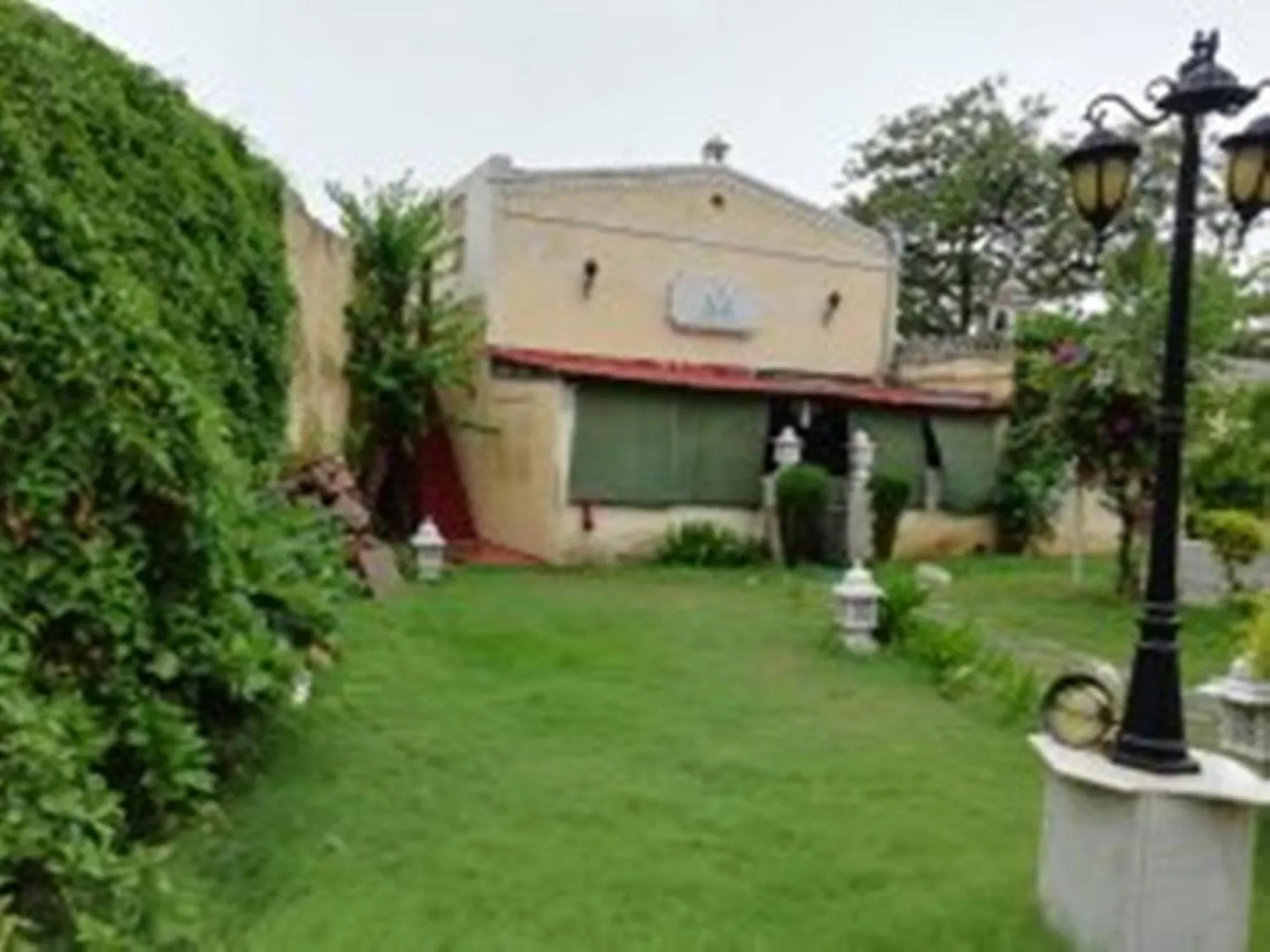 Property building in Hotel Sugan Niwas Palace