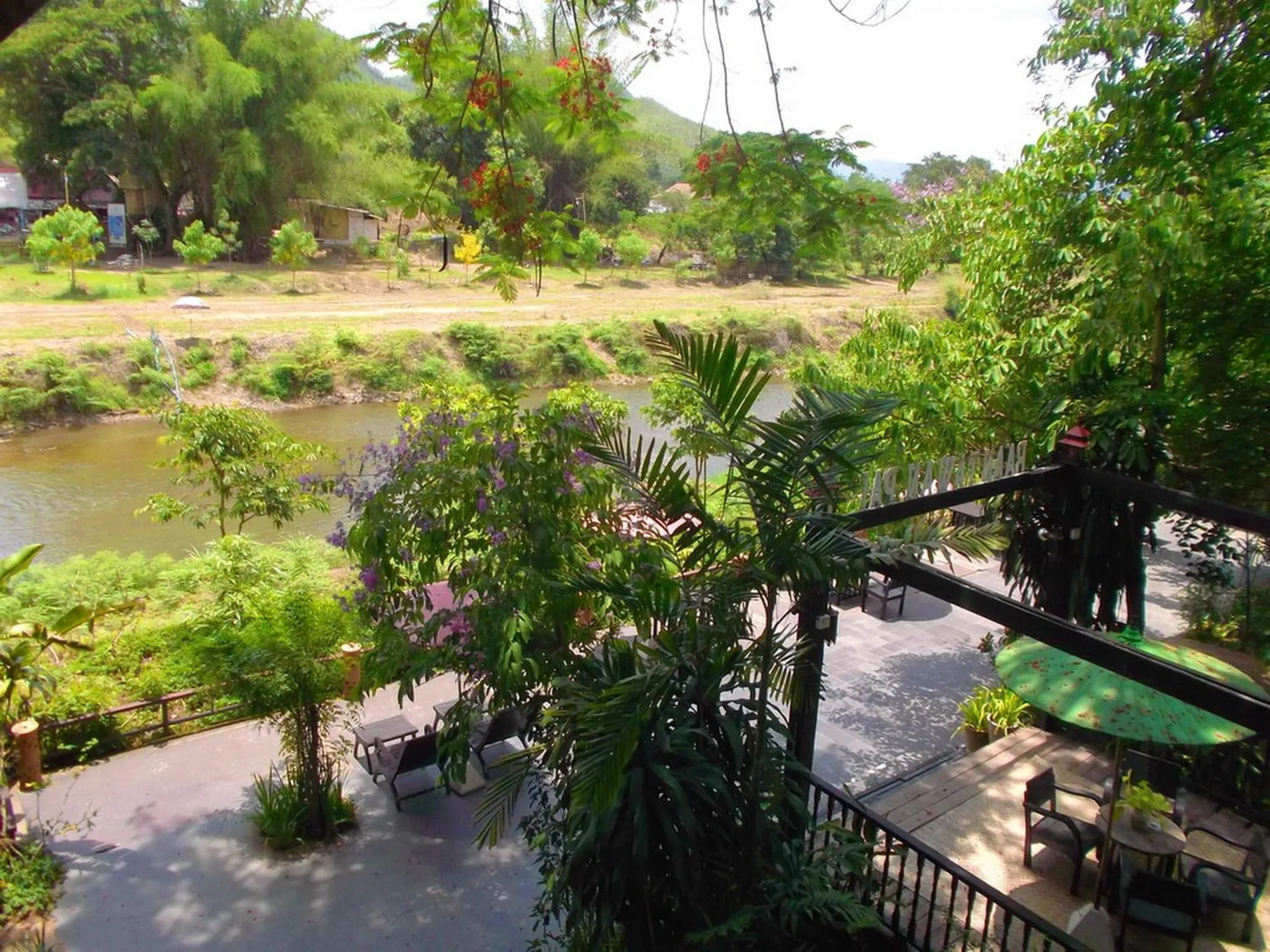 River view in Baantawan Guesthouse Pai