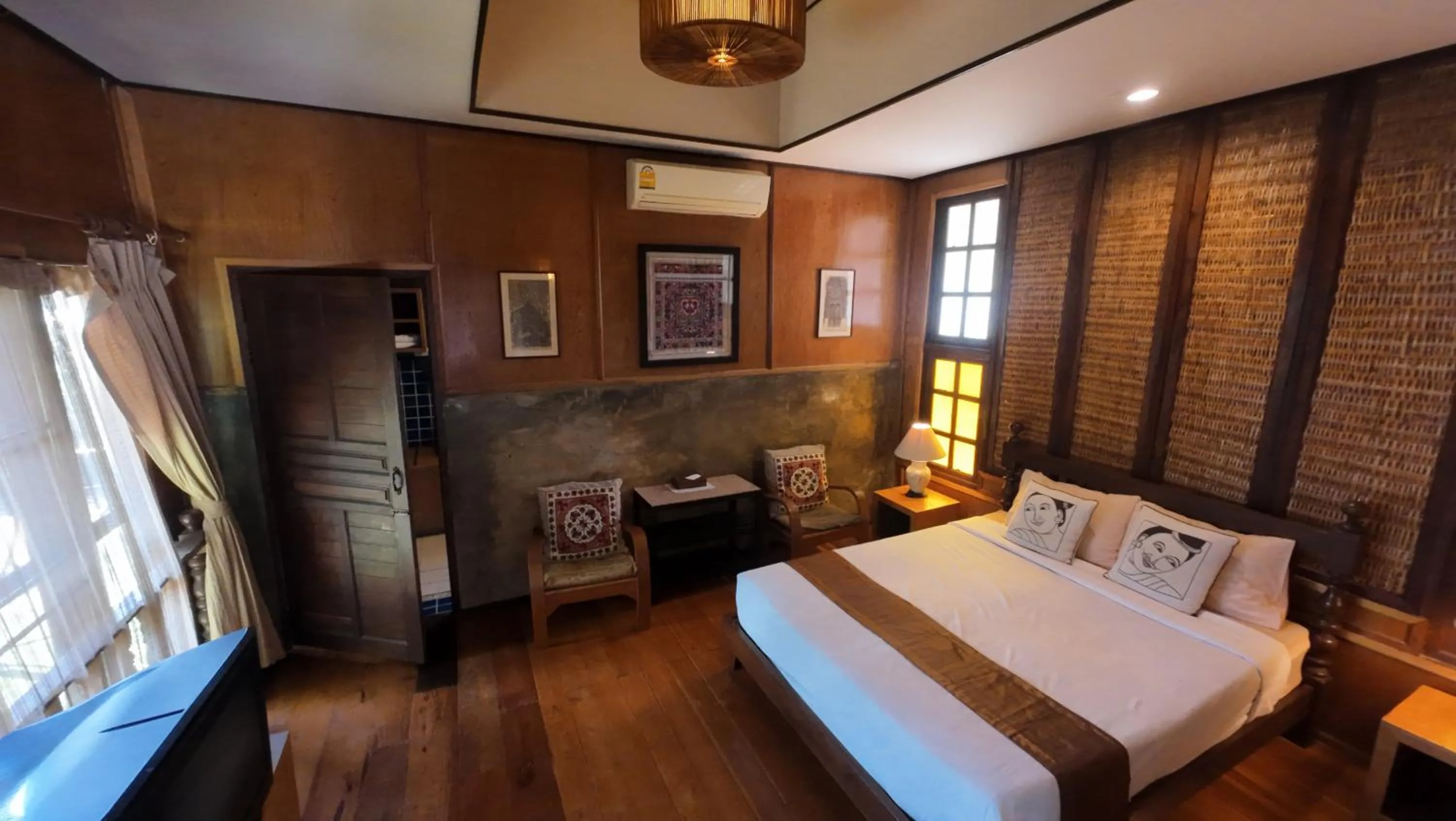 Bed in Baantawan Guesthouse Pai