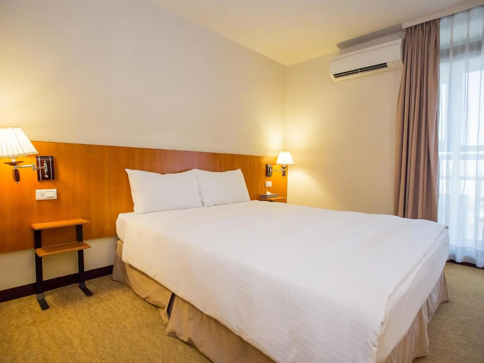 Double Room - Disability Access in Jiuwu Hotel Double Room - Disability Access in Jiuwu Hotel