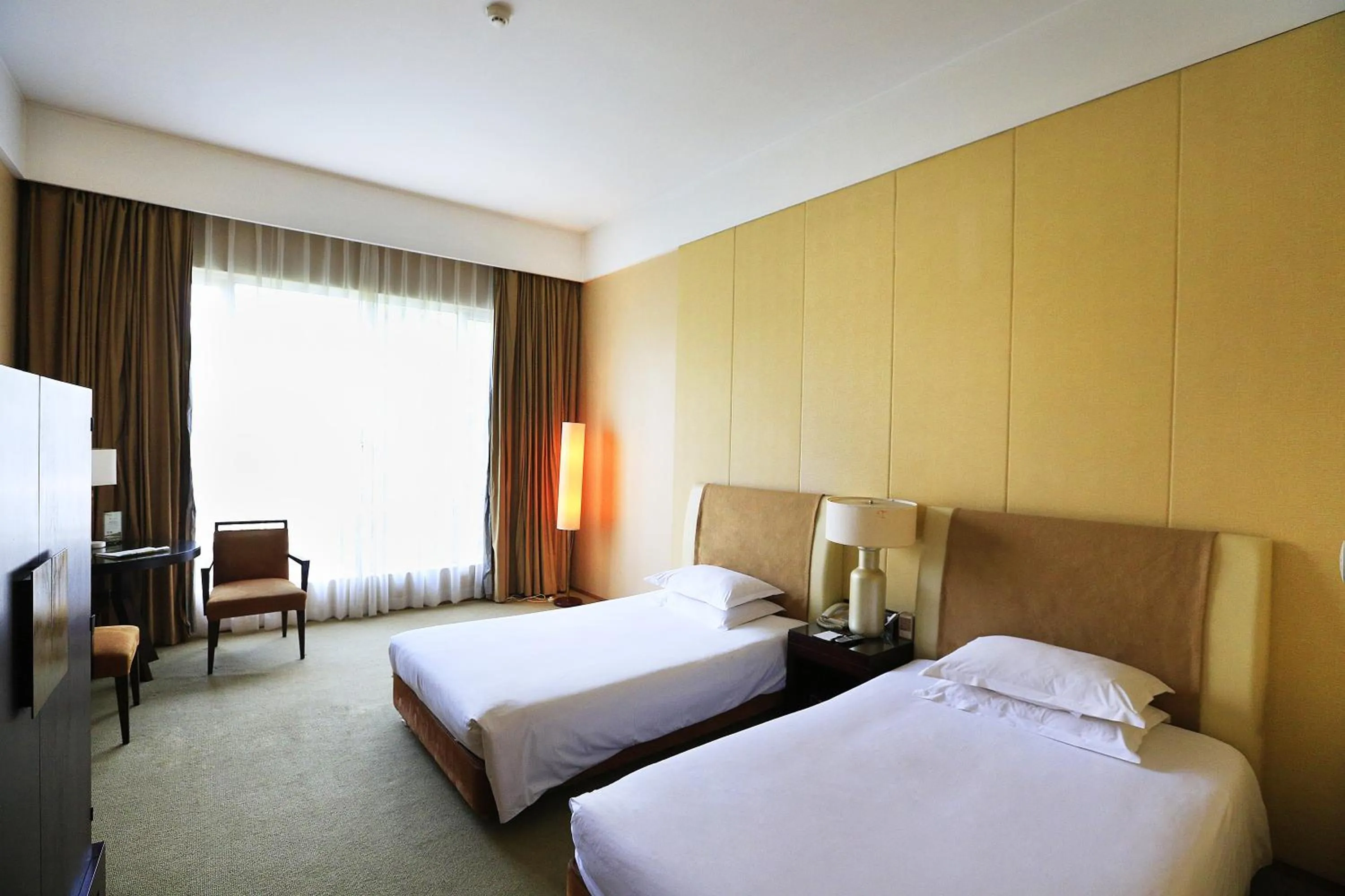 Bedroom, Bed in Jinling Resort Nanjing