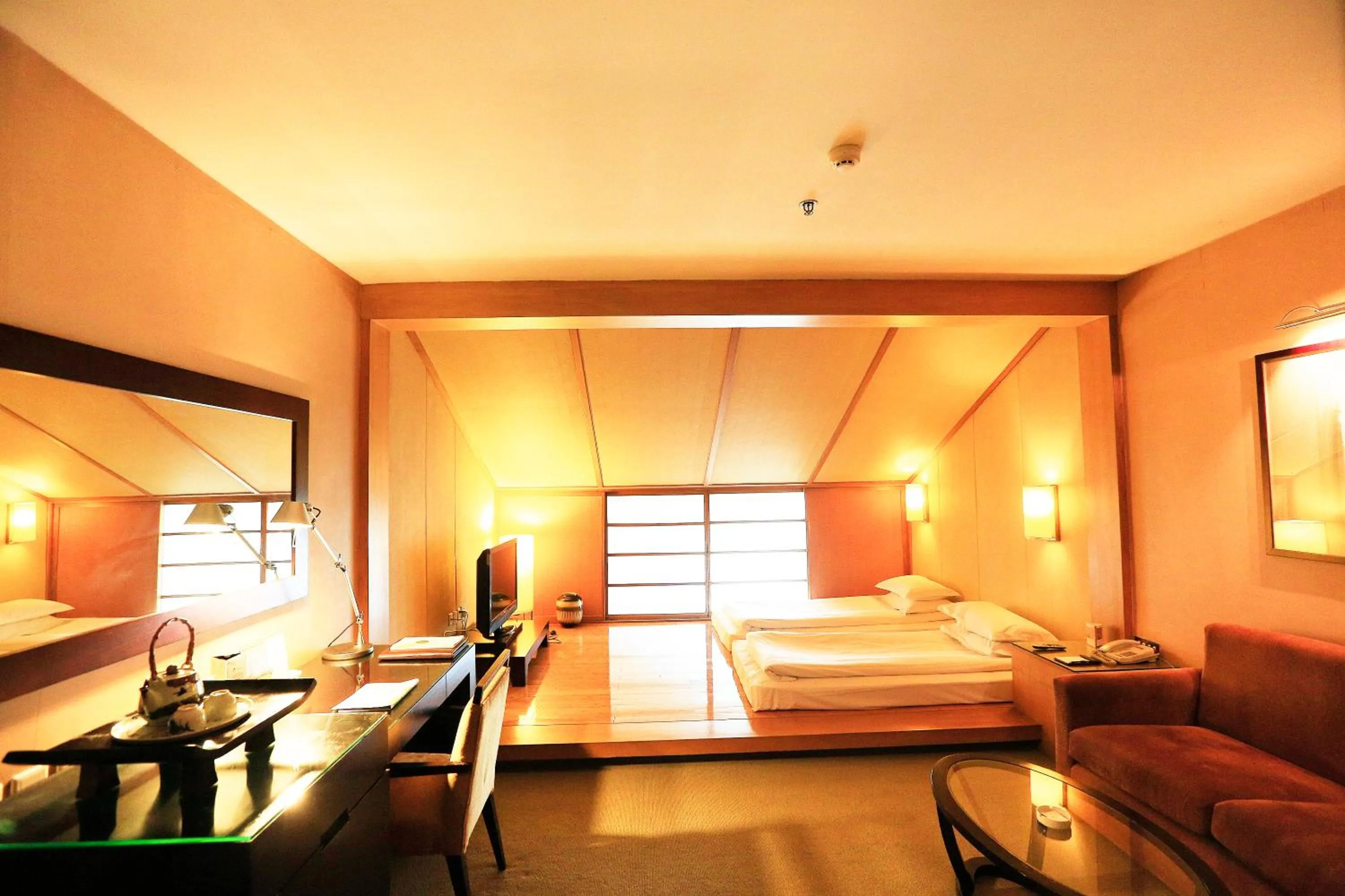 Photo of the whole room, Bed in Jinling Resort Nanjing
