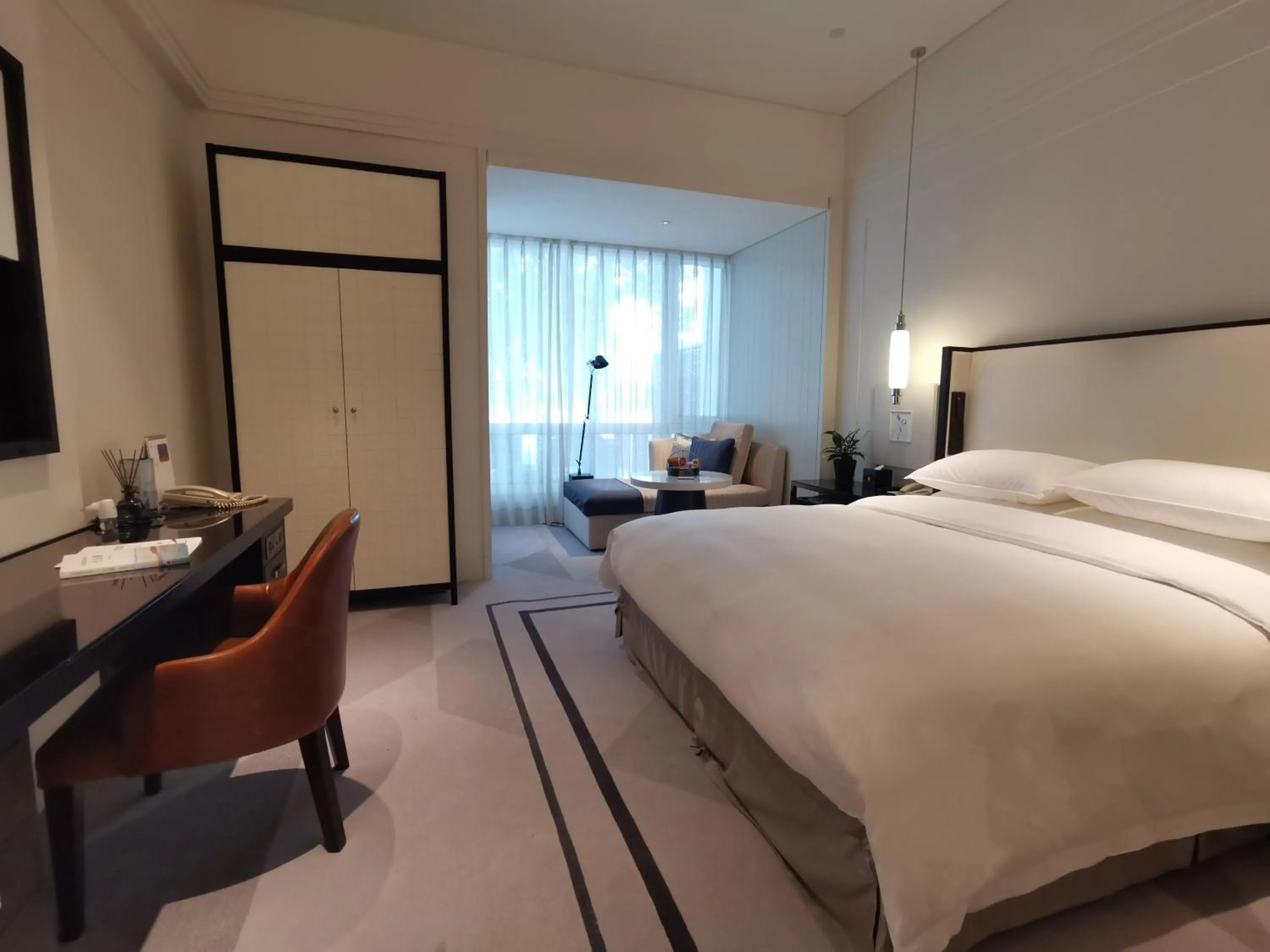 Photo of the whole room, Bed in Jinling Resort Nanjing