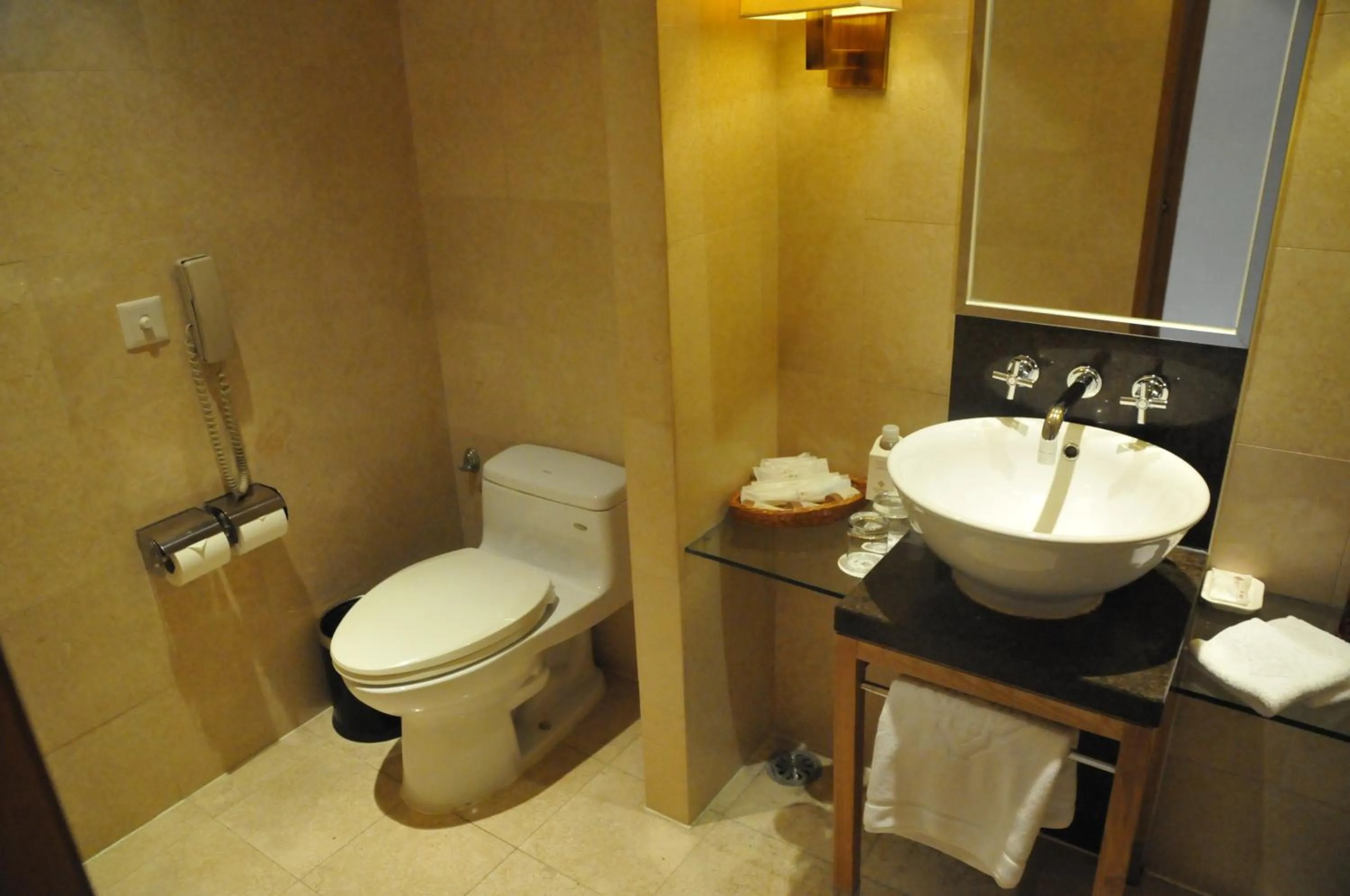 Bathroom in Jinling Resort Nanjing