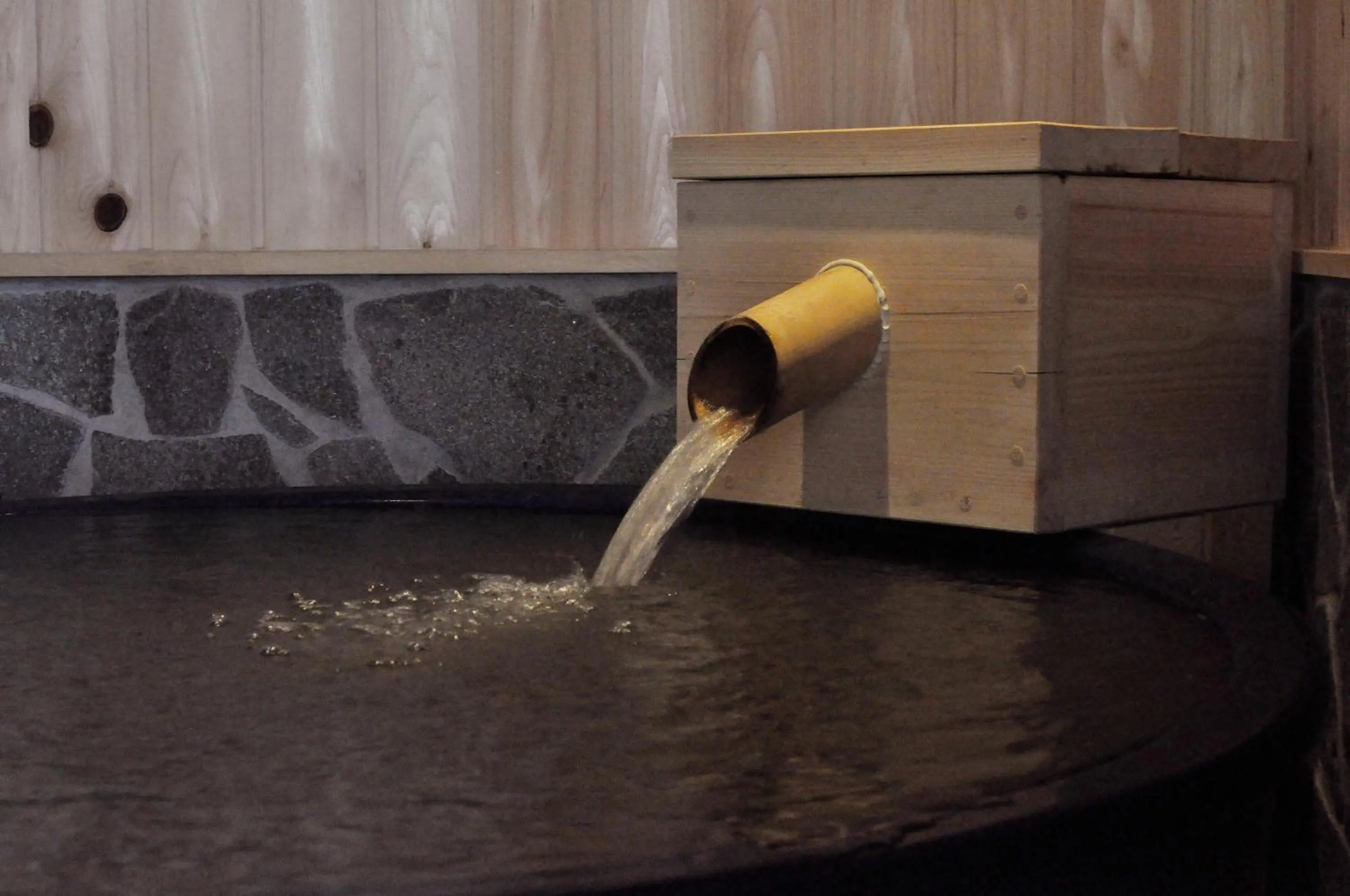 Hot Spring Bath in Wafu-no-Yado MASUYA