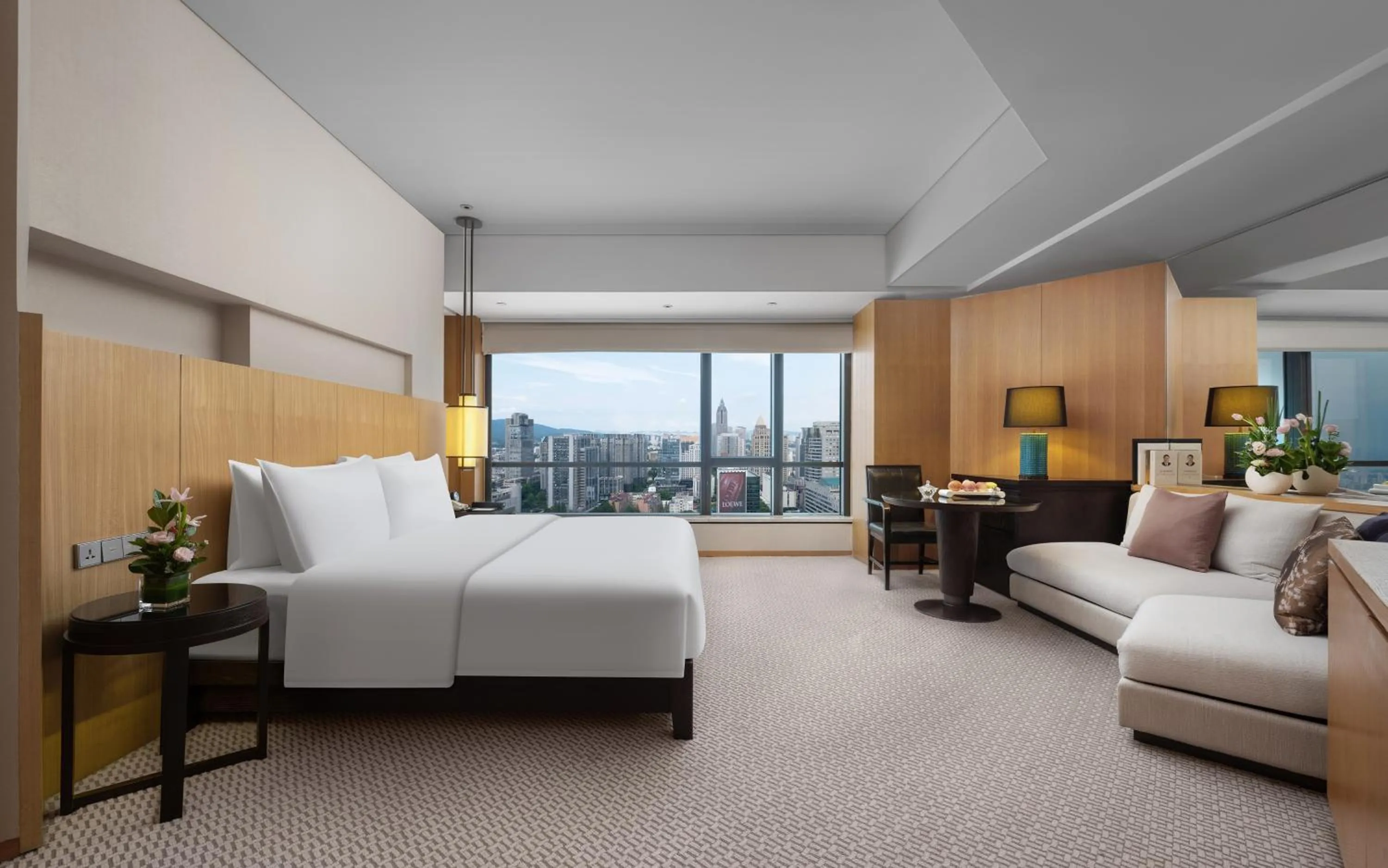 Bed in Jinling Hotel