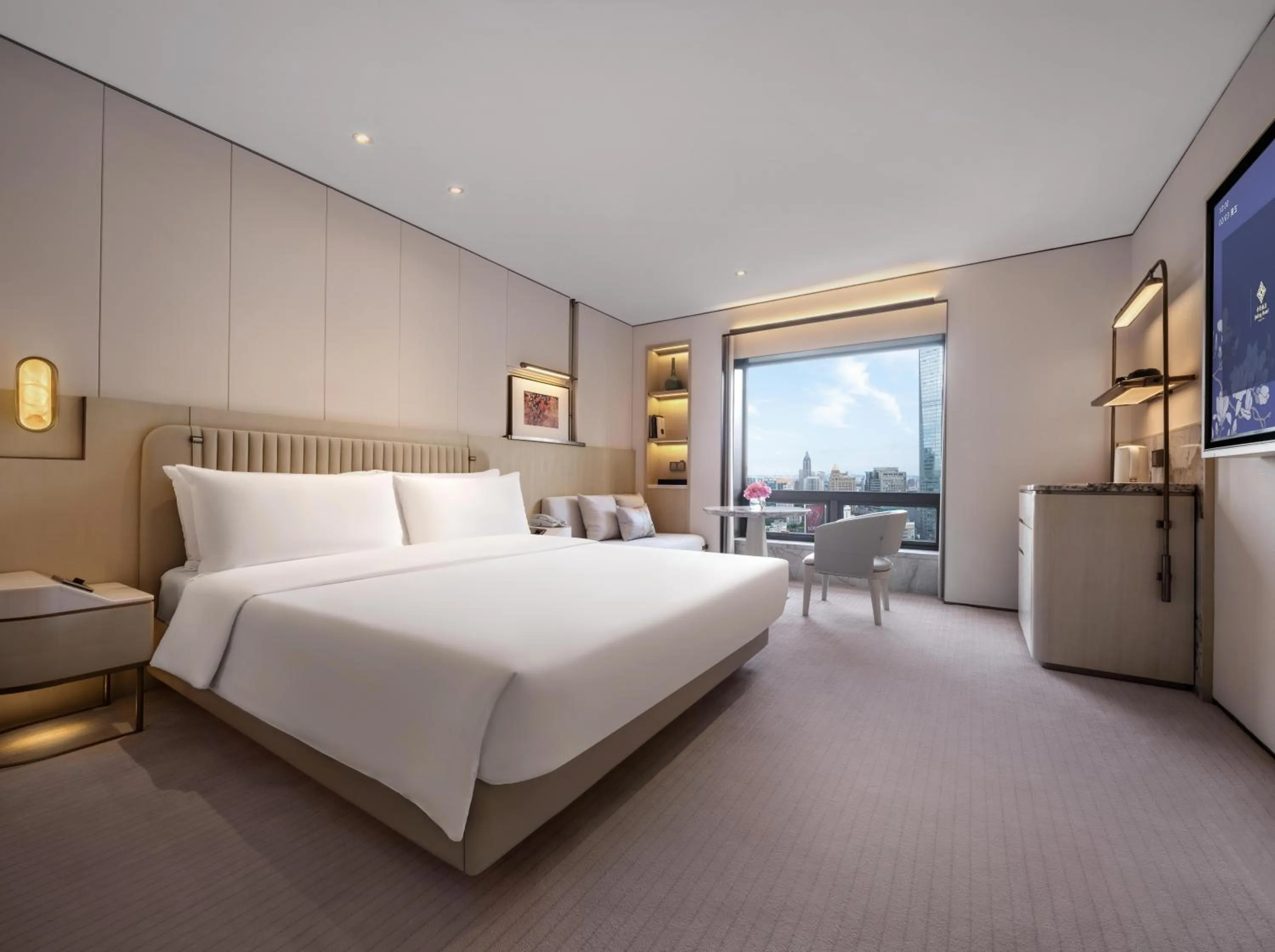 Bed in Jinling Hotel