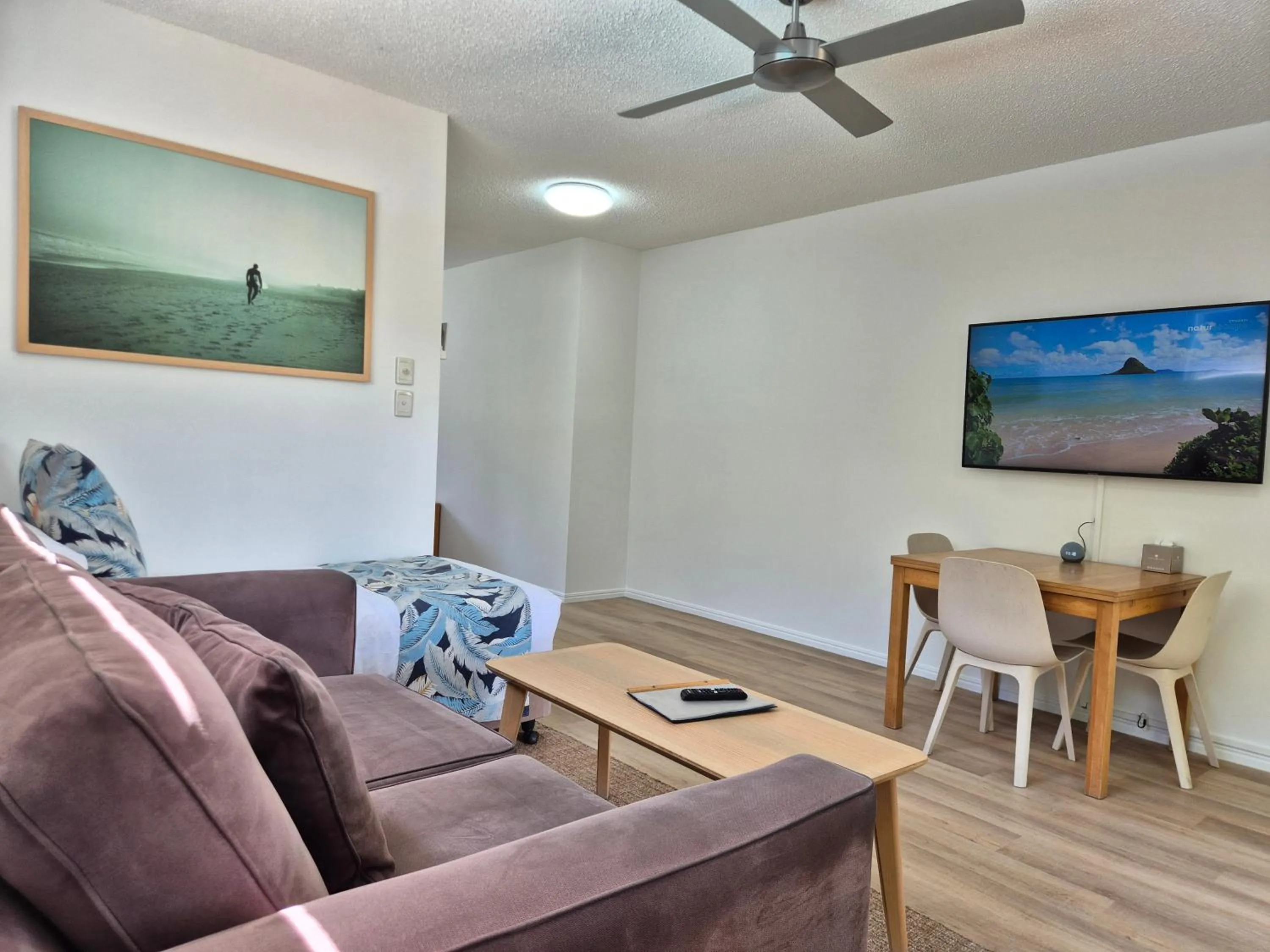Living room in Noosa Sun - On the Noosa River
