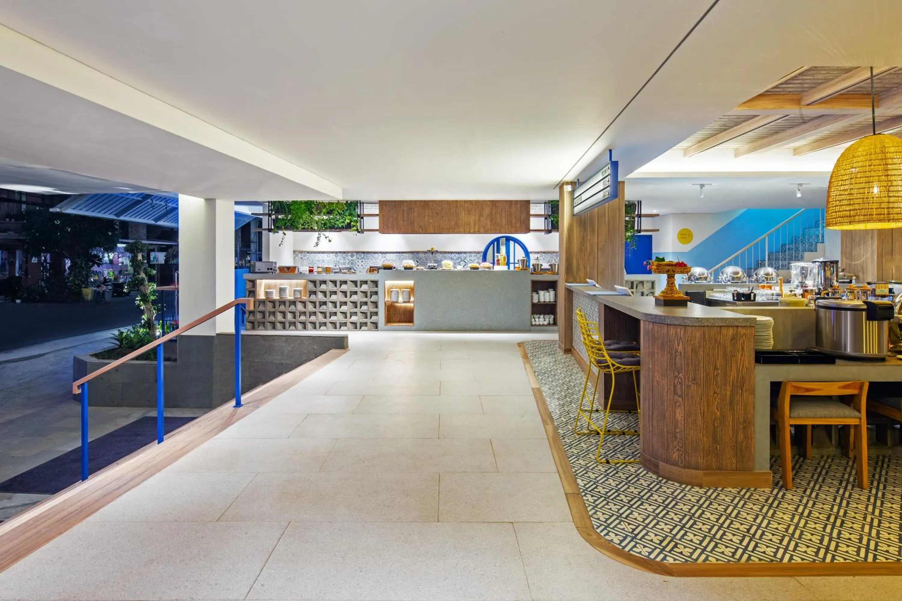 Restaurant/places to eat in Kampi Hotel Legian