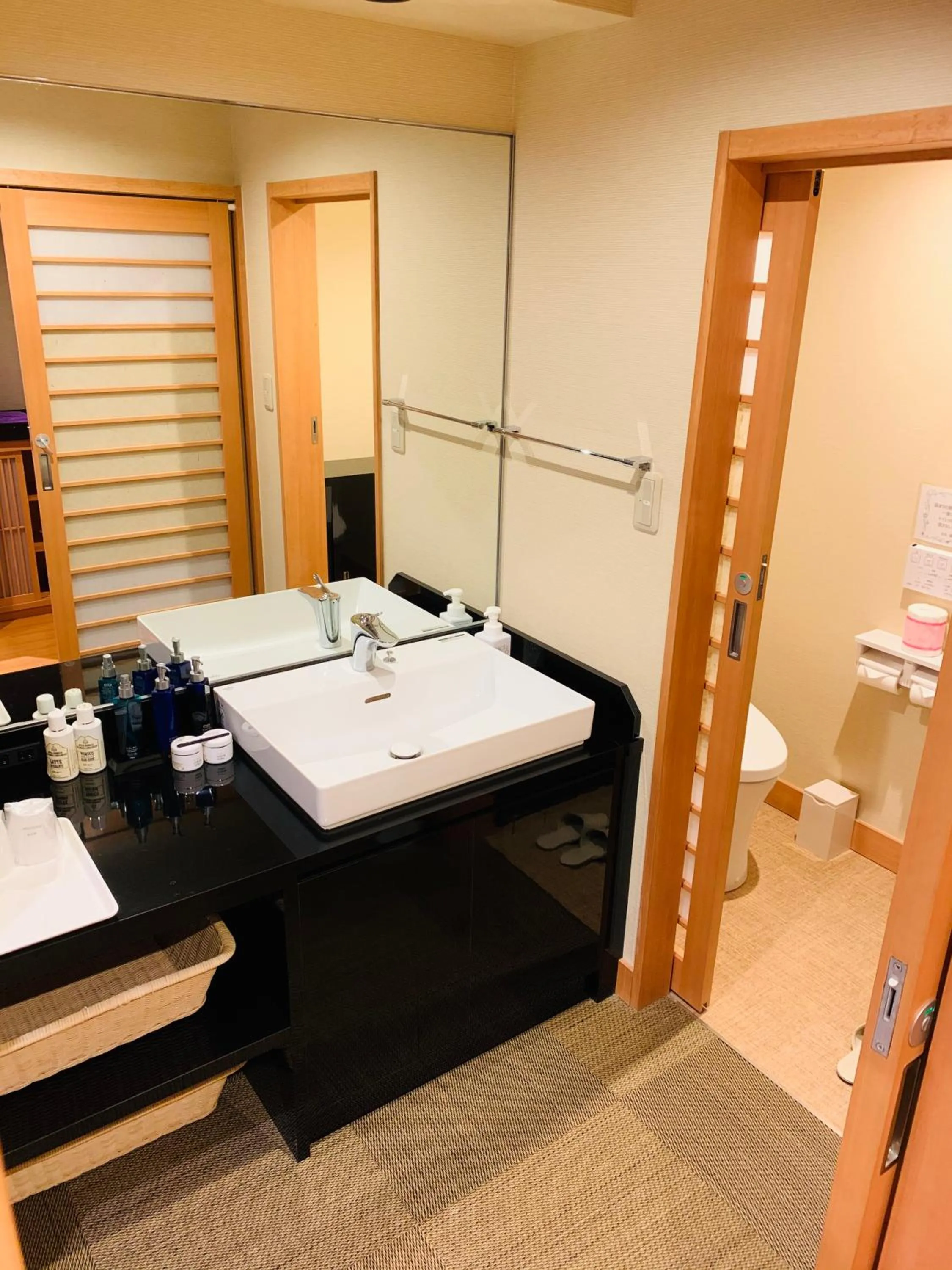 Toilet, Bed in Nikko Hoshino Yado