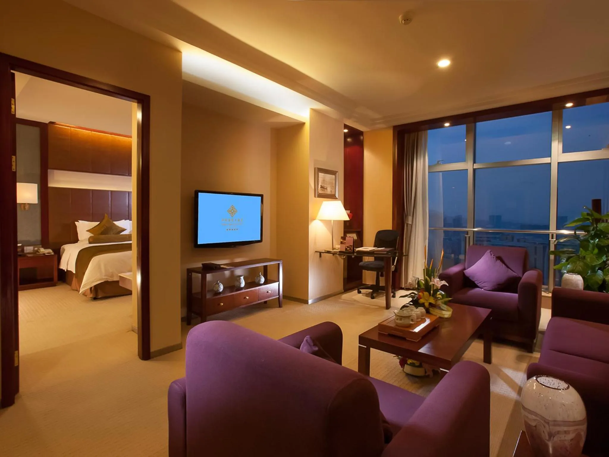 Living room, Bed in Hongrui Jinling Grand Hotel Hefei